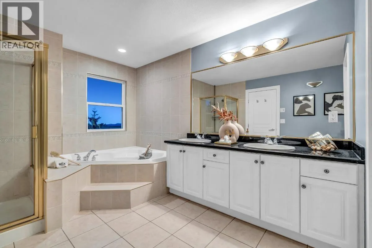 3126 SILVERTHRONE DRIVE