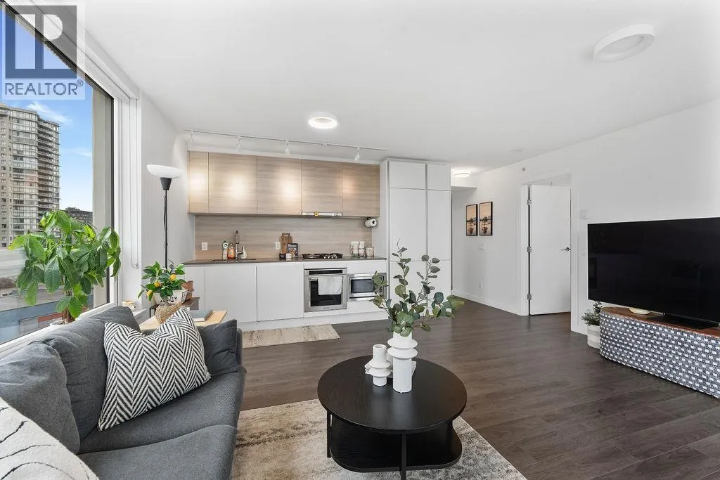1502 988 QUAYSIDE DRIVE