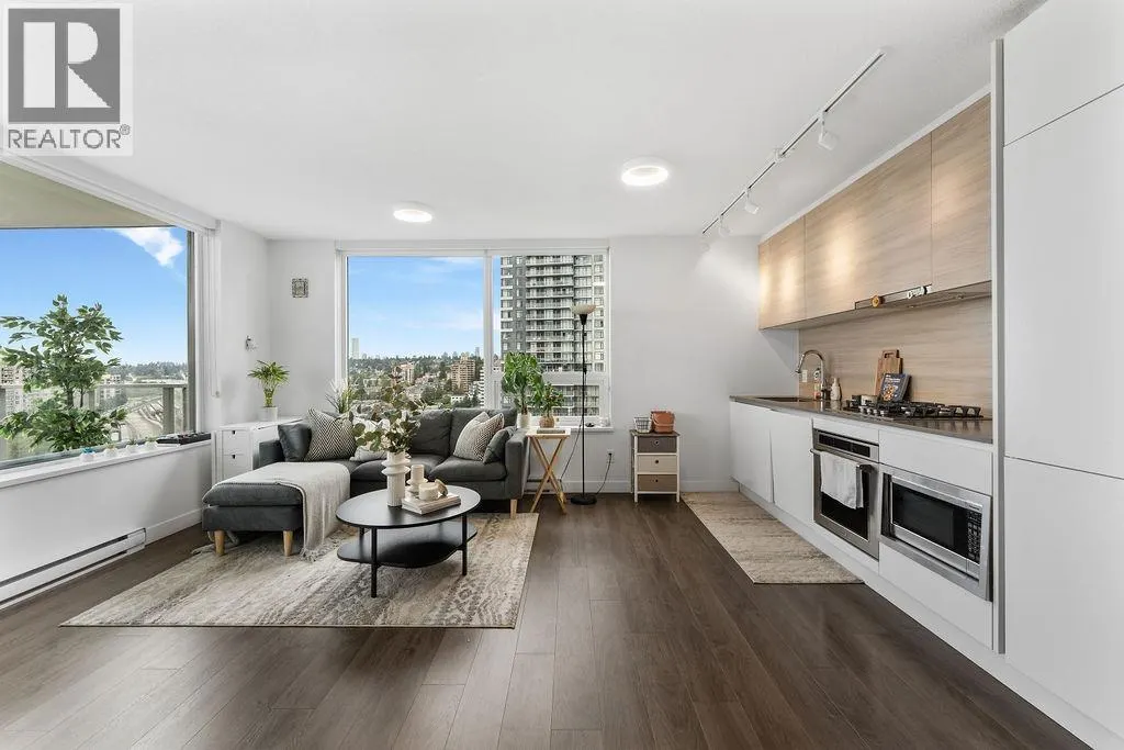 1502 988 QUAYSIDE DRIVE