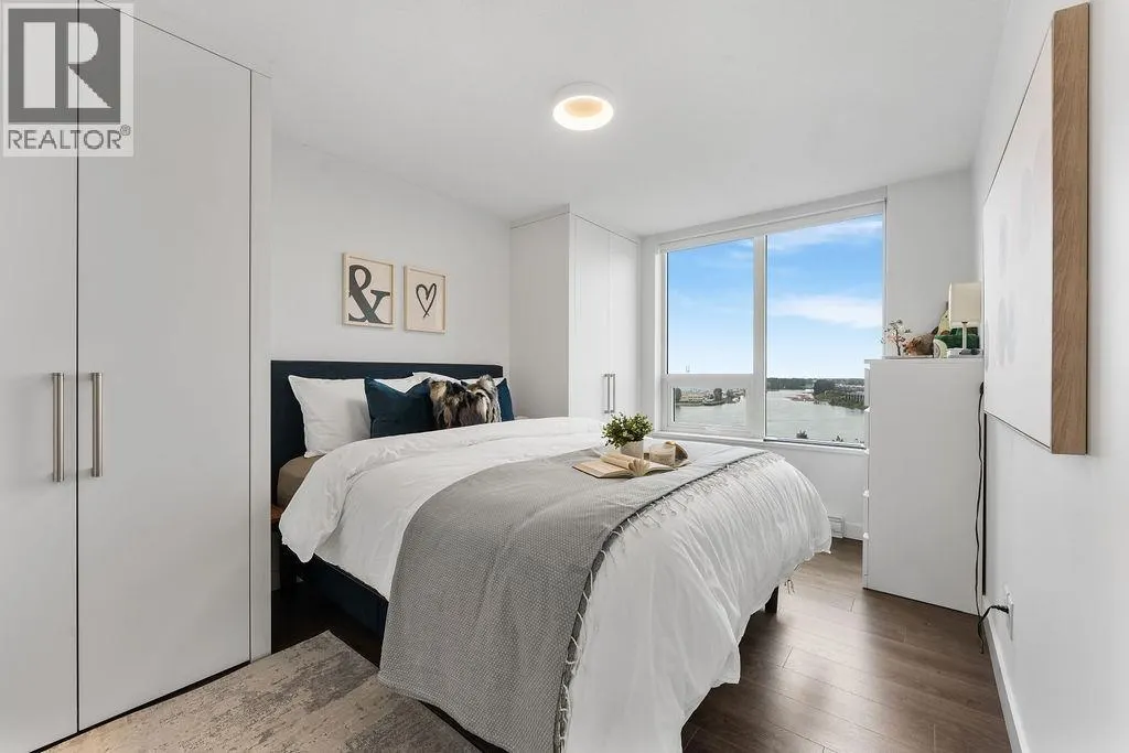 1502 988 QUAYSIDE DRIVE