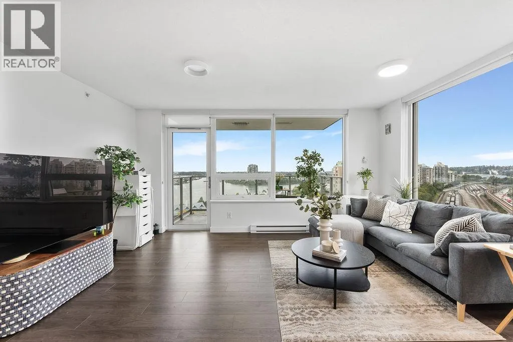 1502 988 QUAYSIDE DRIVE