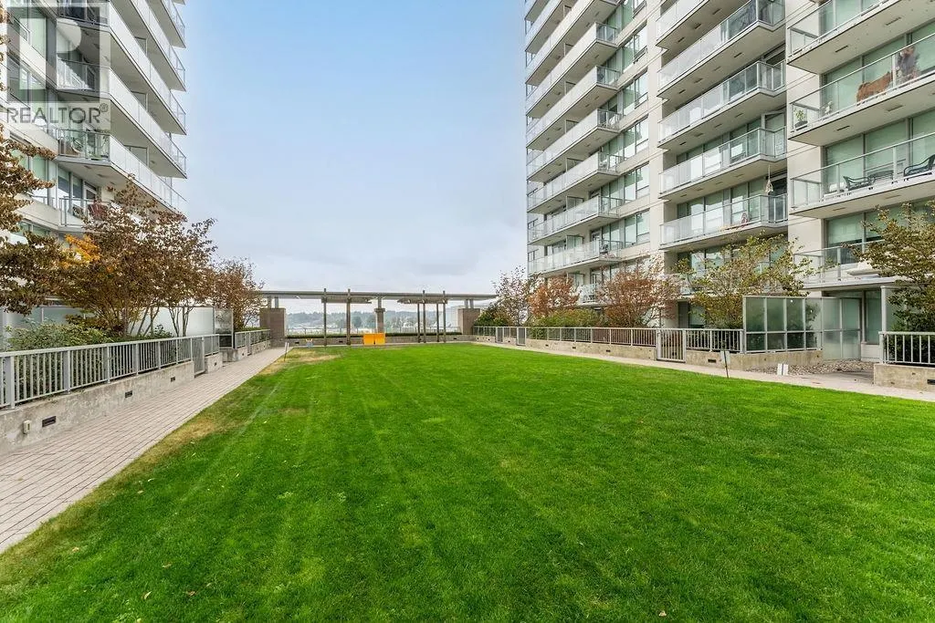 1502 988 QUAYSIDE DRIVE