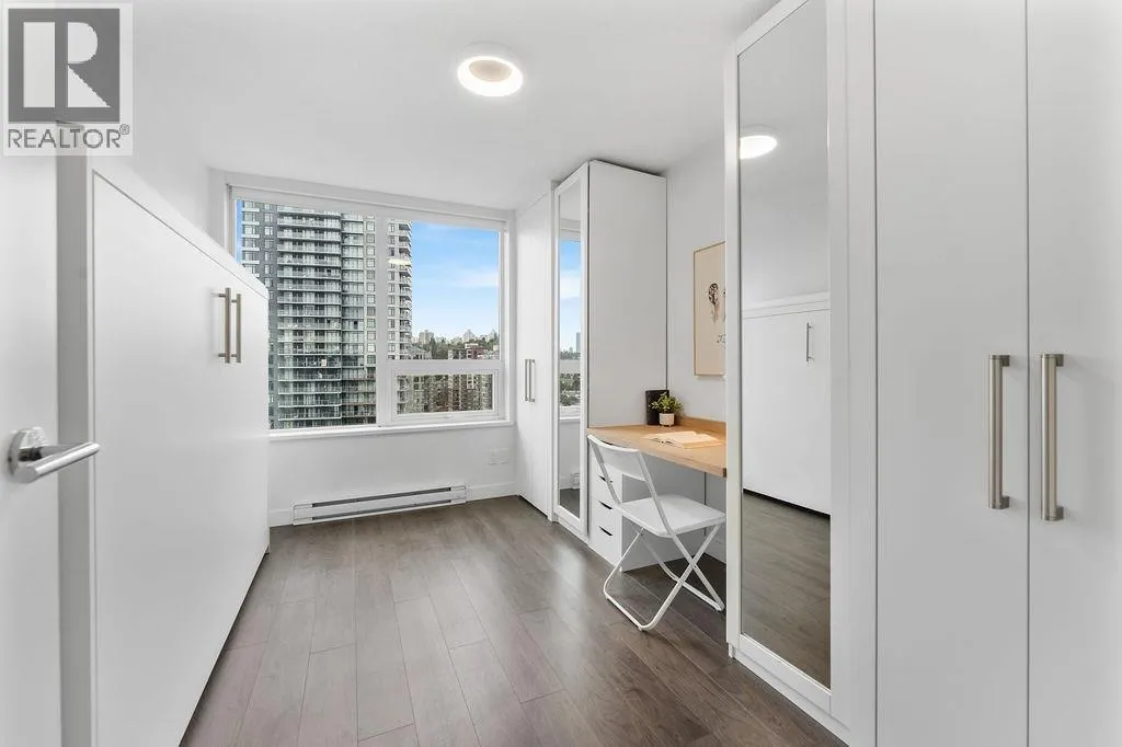 1502 988 QUAYSIDE DRIVE