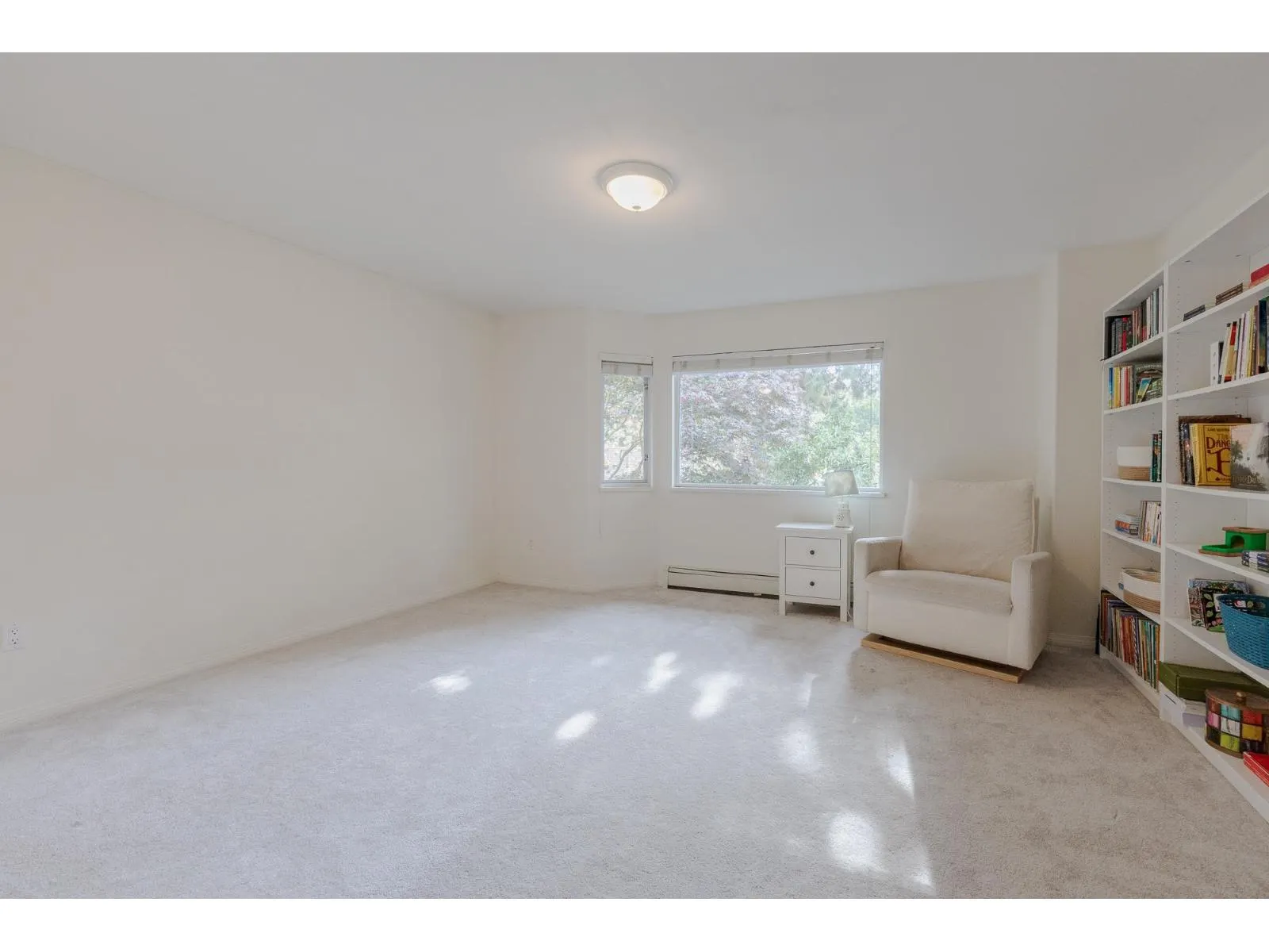 15 1828 LILAC DRIVE