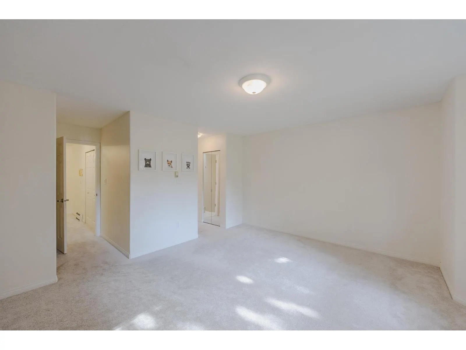 15 1828 LILAC DRIVE