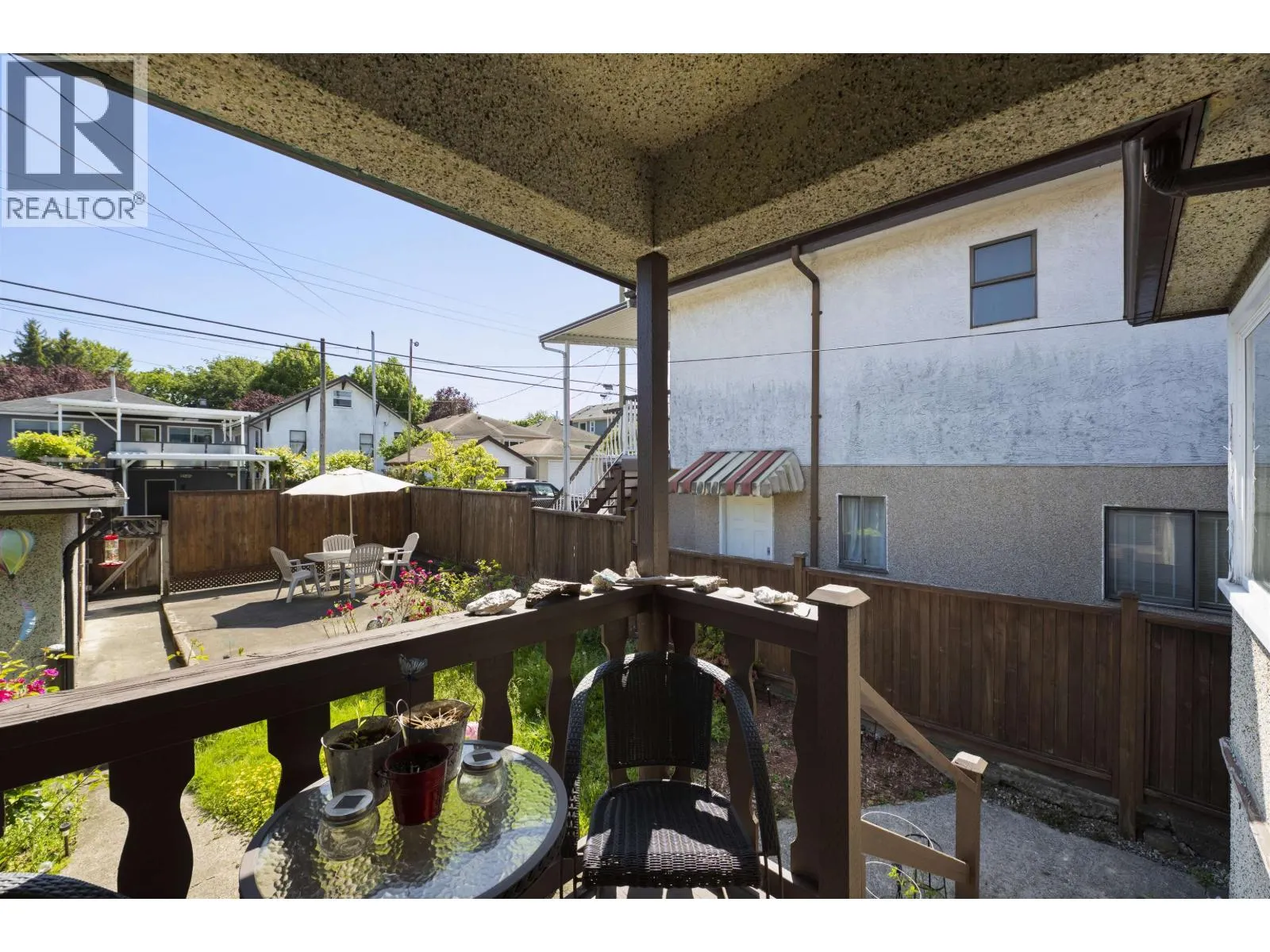 2550 PARKER STREET