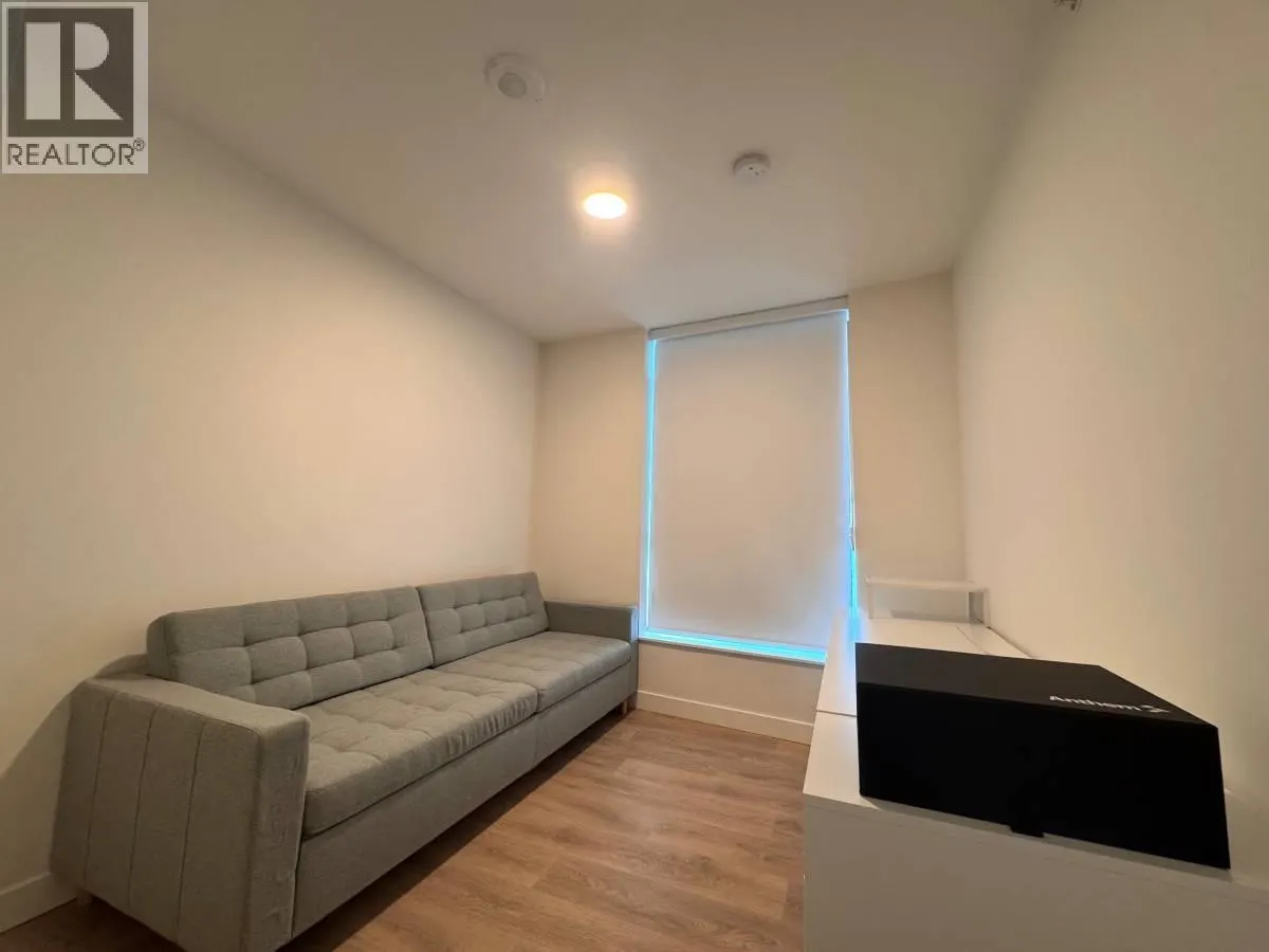 22** 318 ALDERSON AVENUE