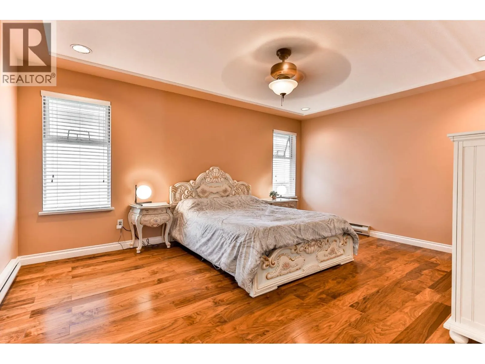 1831 WALNUT CRESCENT
