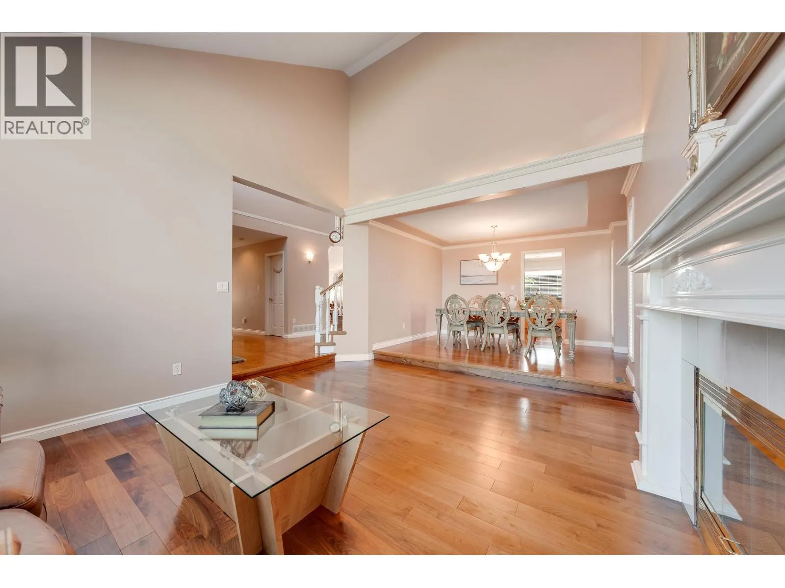 1831 WALNUT CRESCENT