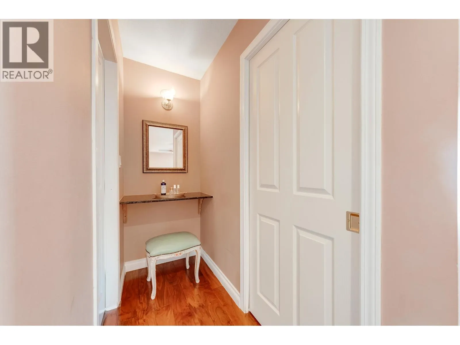 1831 WALNUT CRESCENT