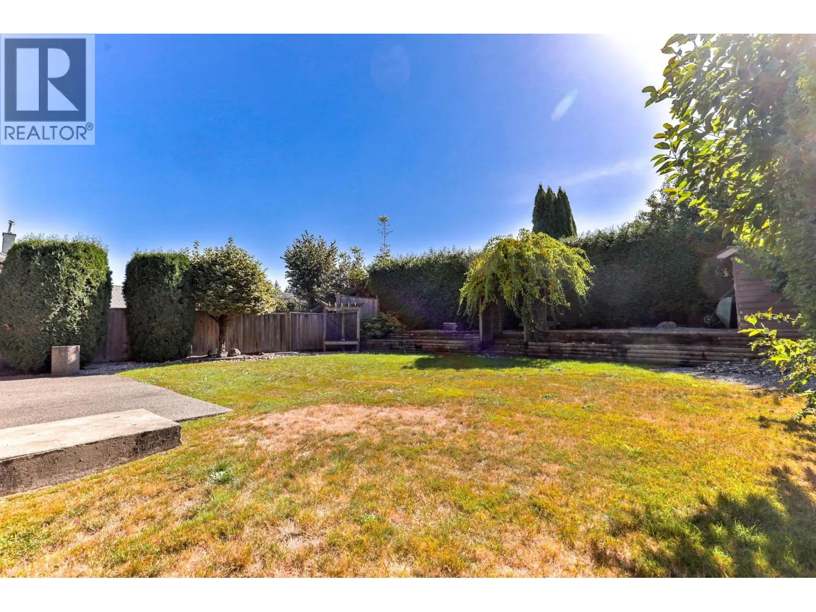 1831 WALNUT CRESCENT