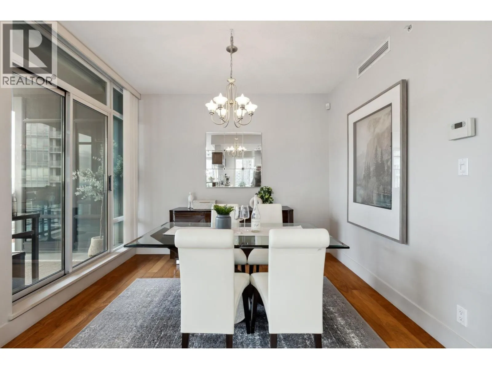 220X 1483 HOMER STREET