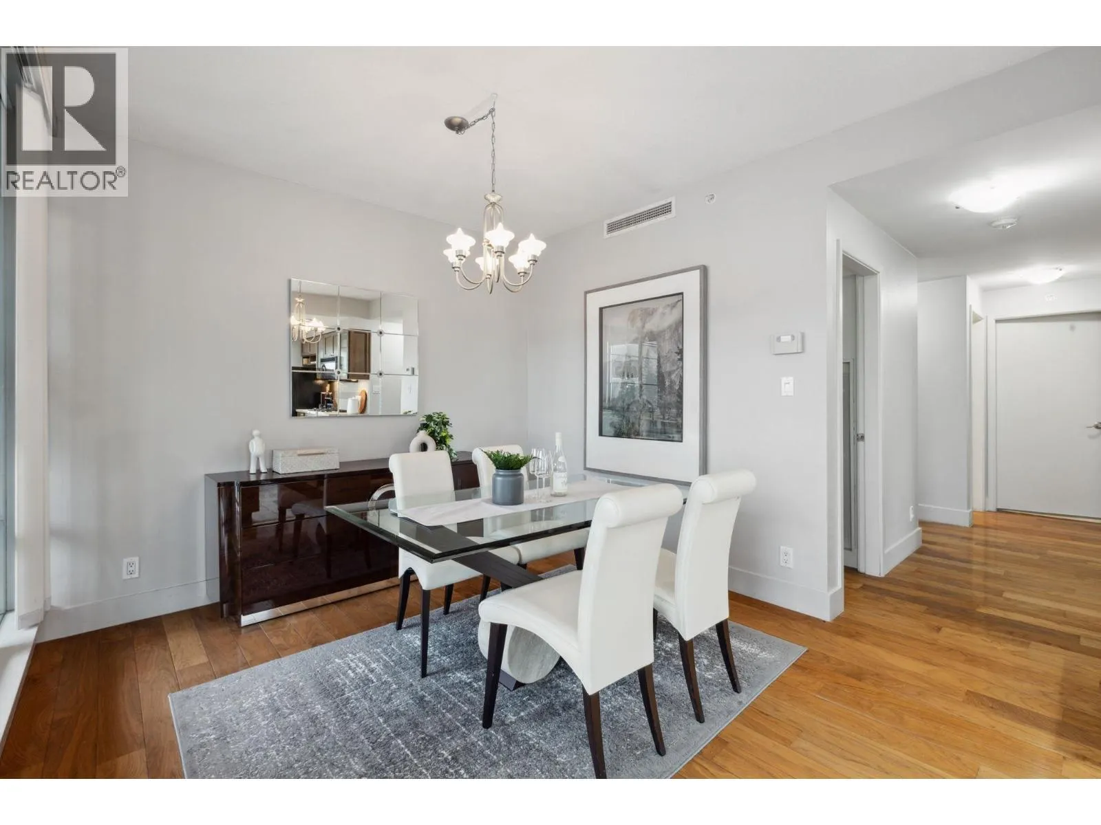 220X 1483 HOMER STREET