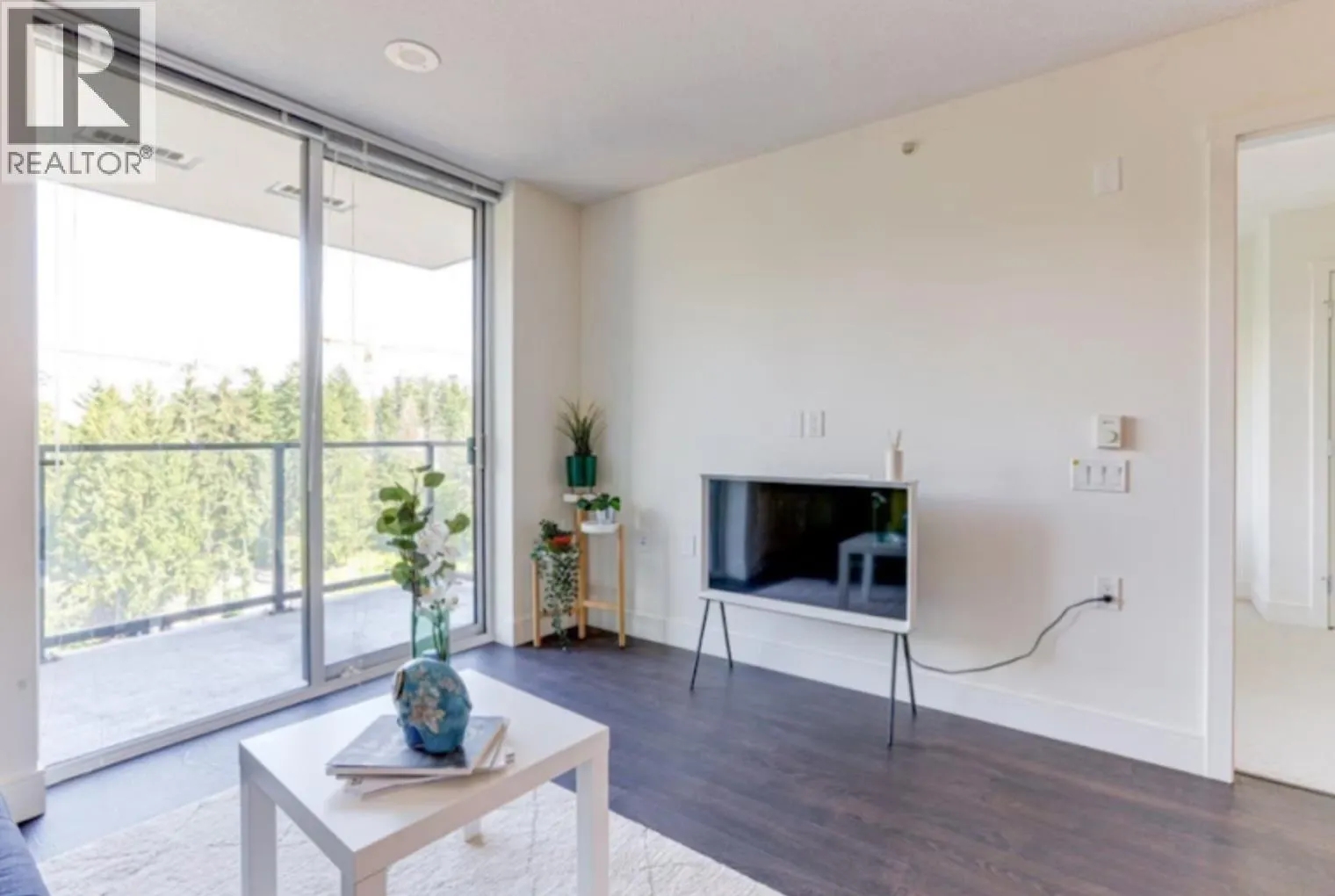 903 3007 GLEN DRIVE
