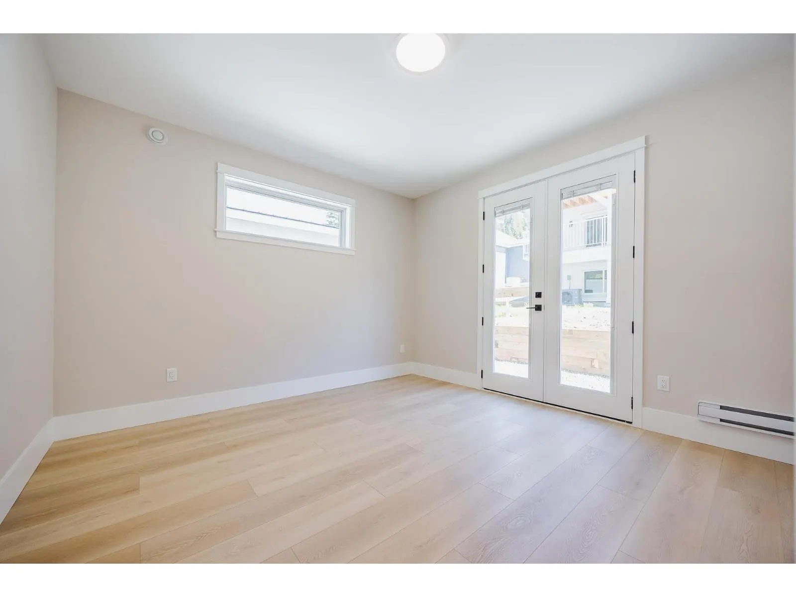 HG 184 71384 GROVE PLACE|Sunshine Valley