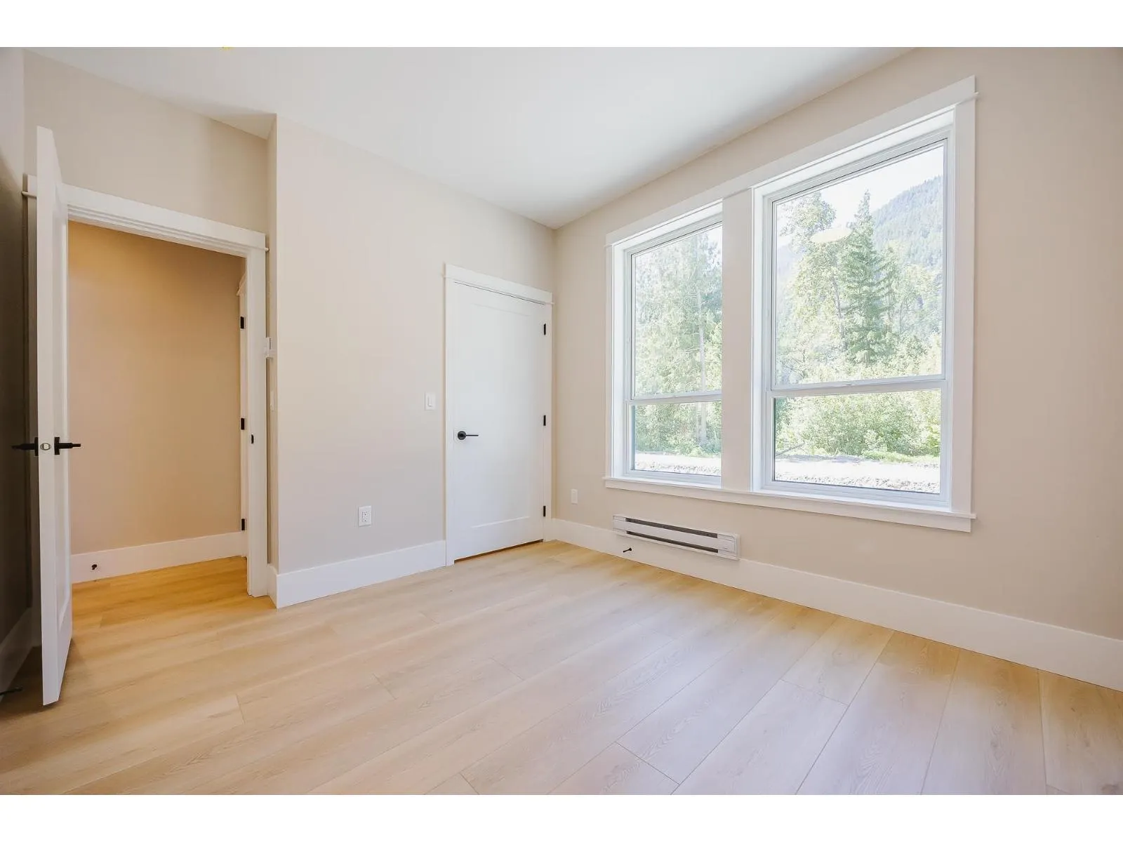 HG 184 71384 GROVE PLACE|Sunshine Valley