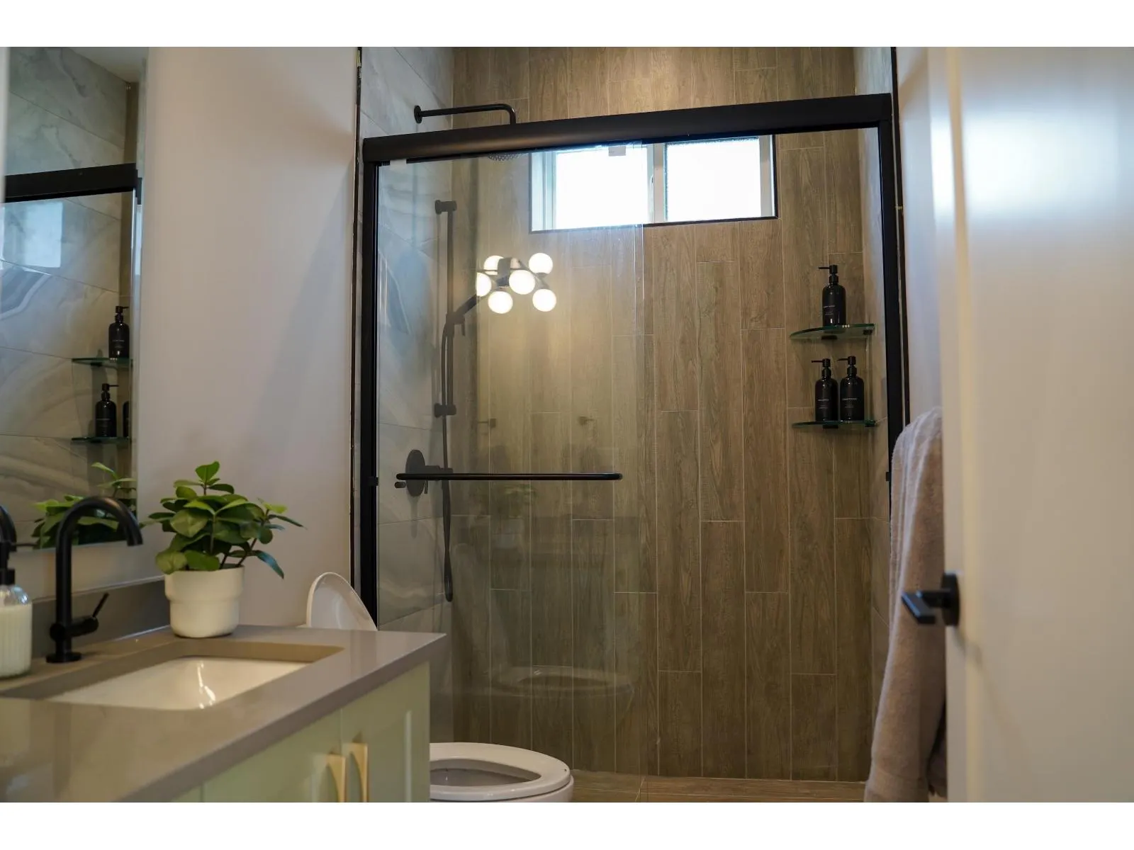 HG 184 71384 GROVE PLACE|Sunshine Valley