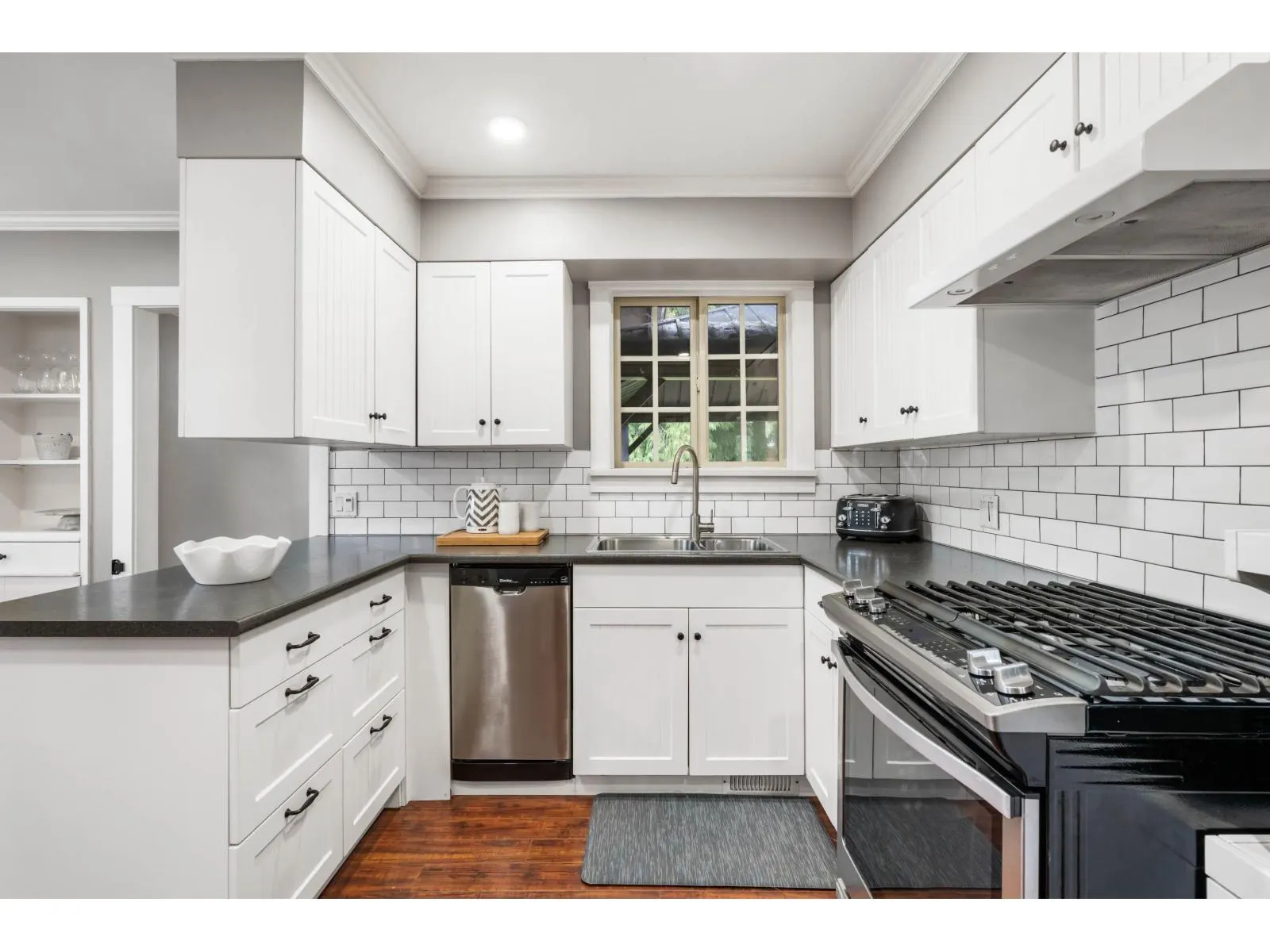9725 HARRISON STREET|Chilliwack Proper West