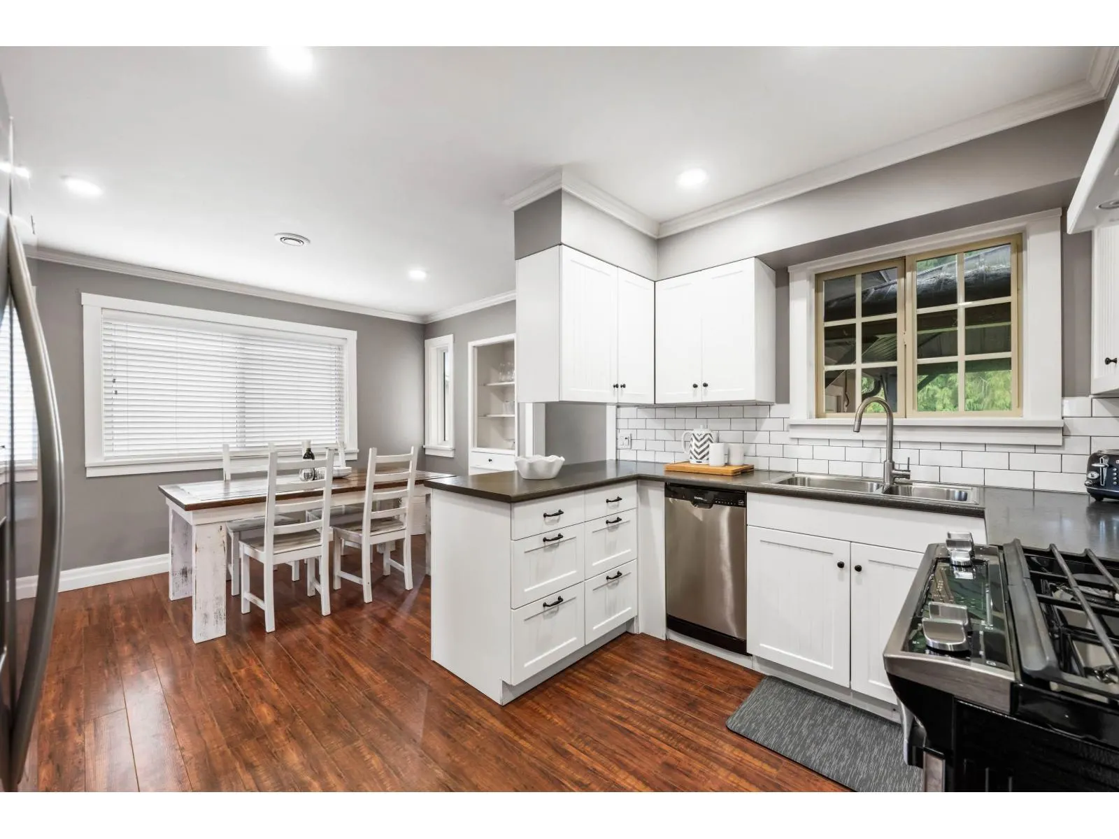 9725 HARRISON STREET|Chilliwack Proper West
