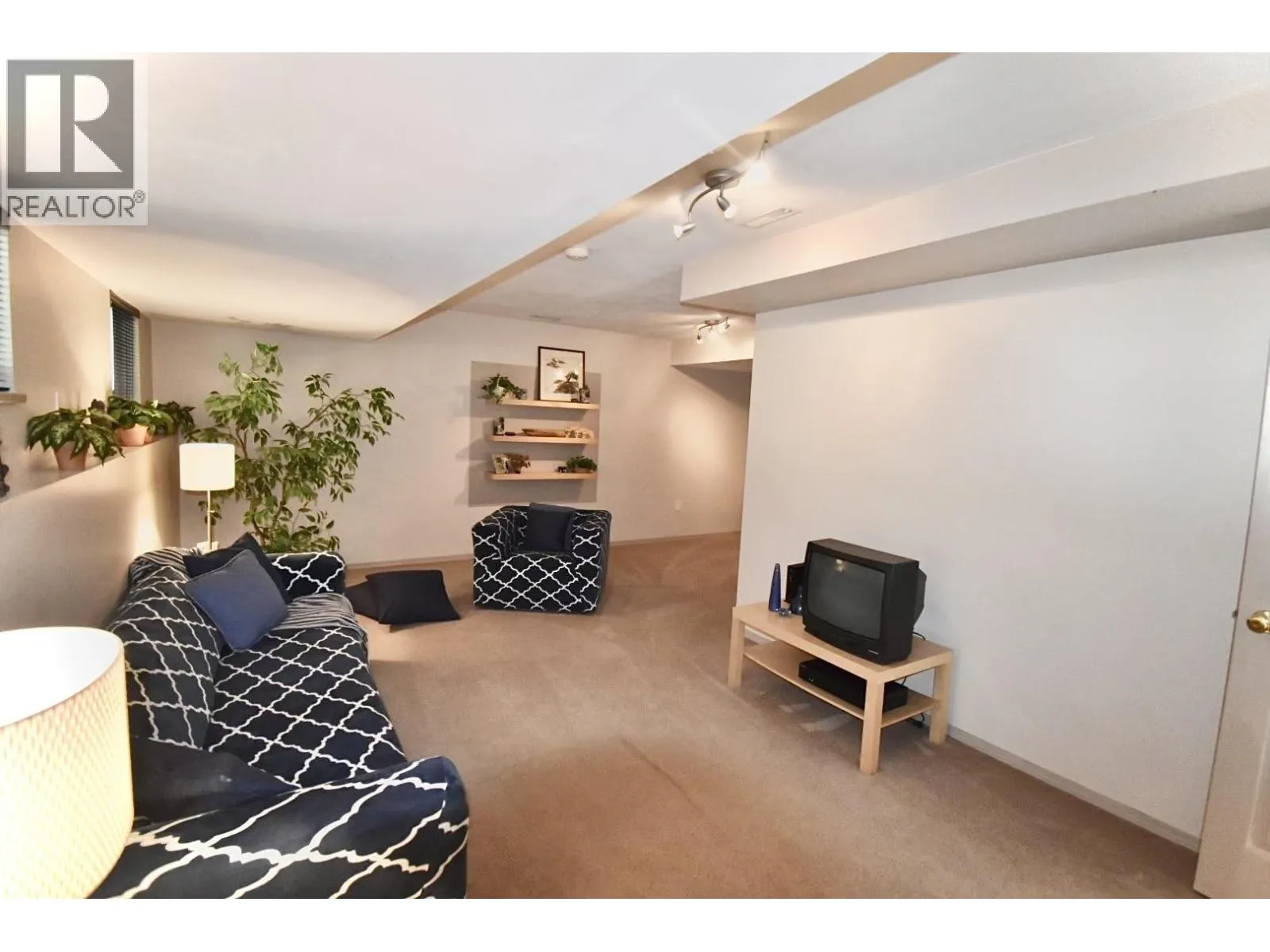 1499 HANBURY ROAD