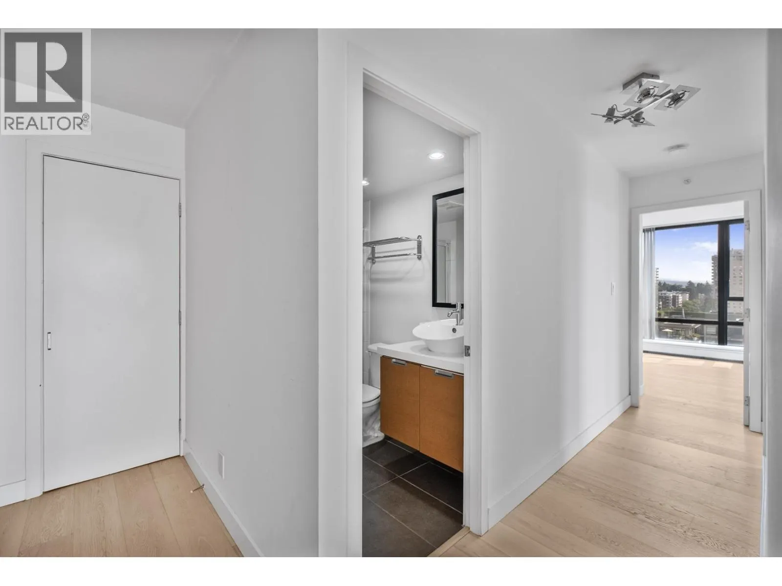 1301 151 W 2ND STREET