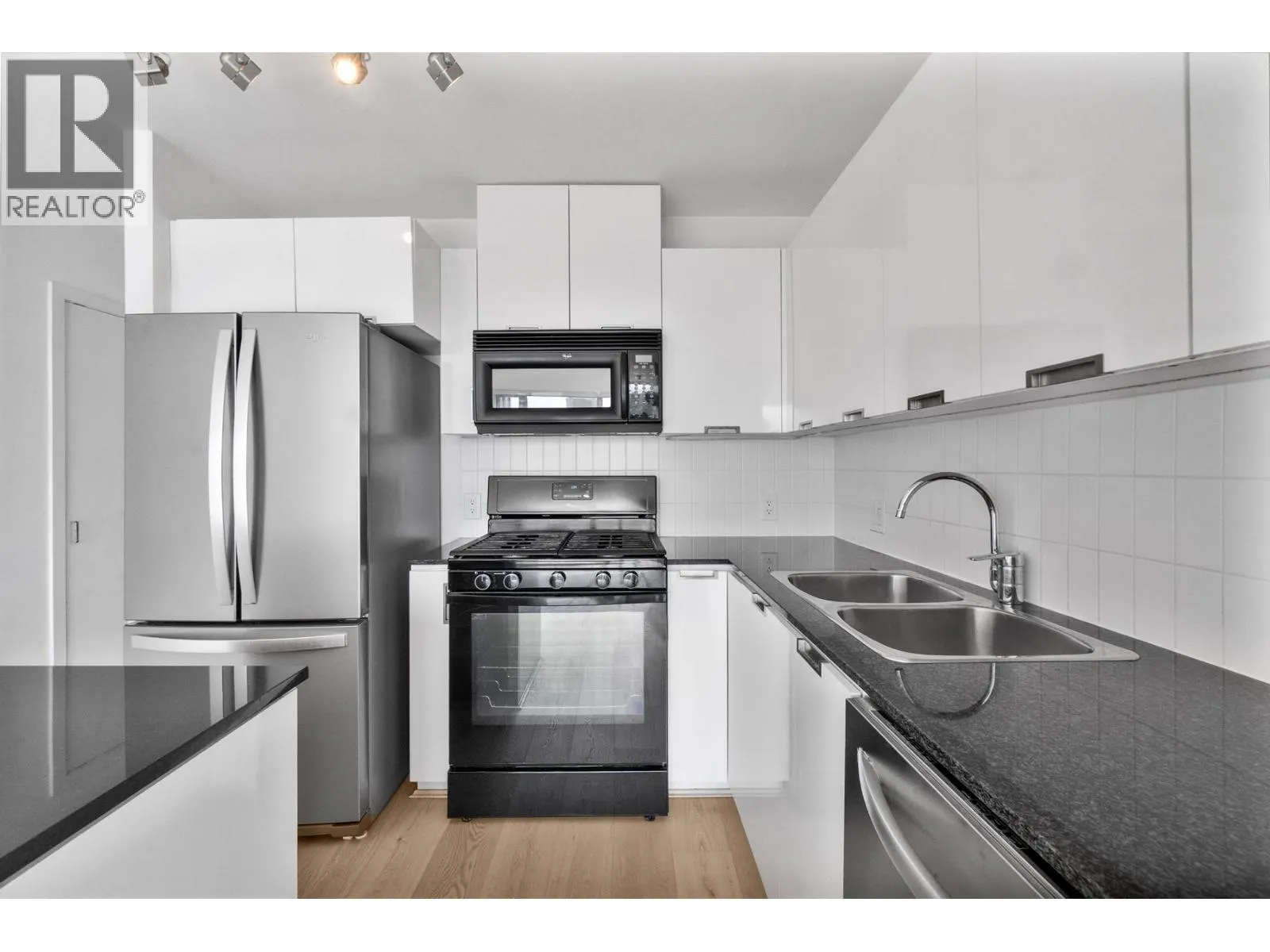 1301 151 W 2ND STREET