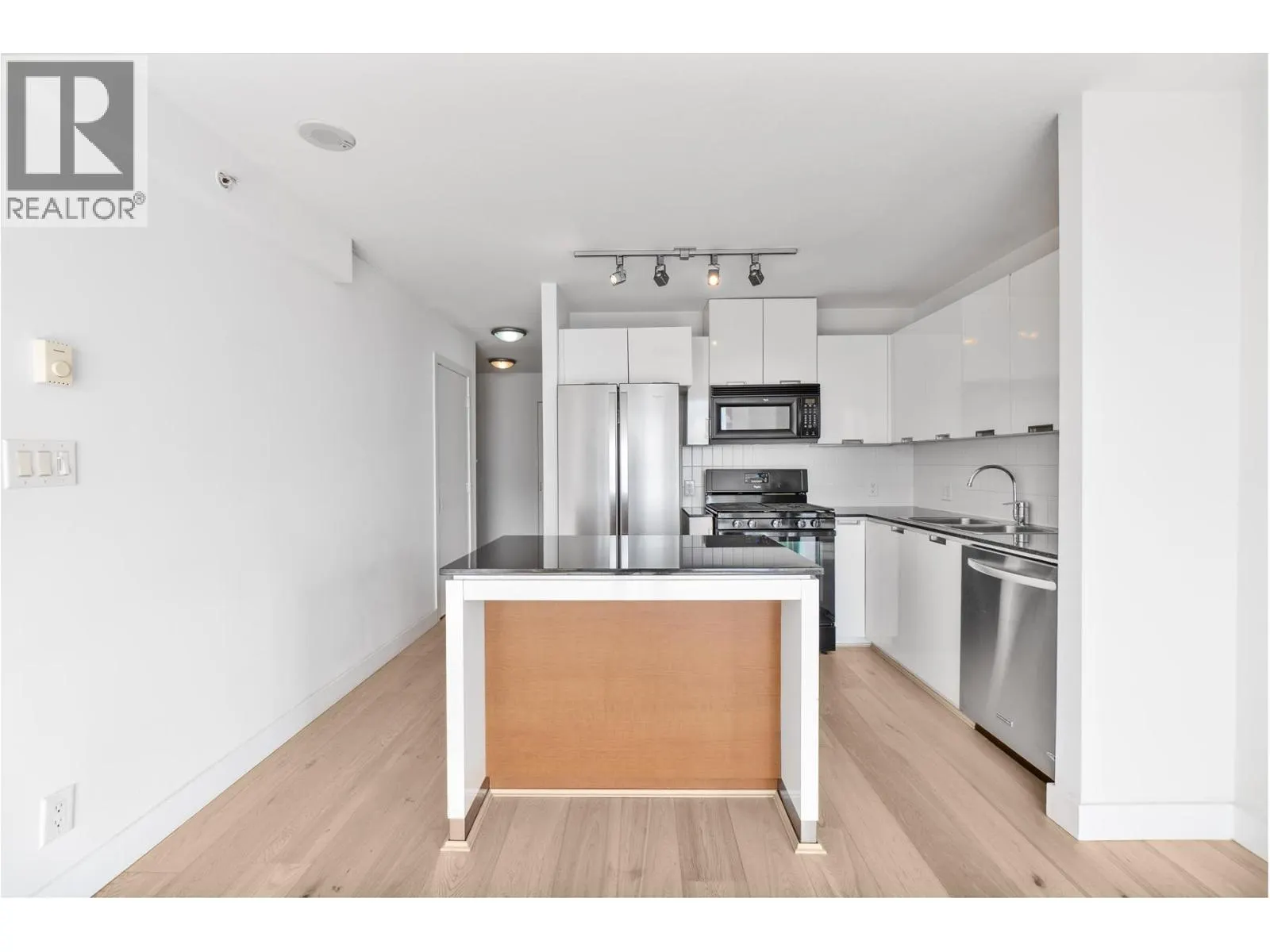 1301 151 W 2ND STREET