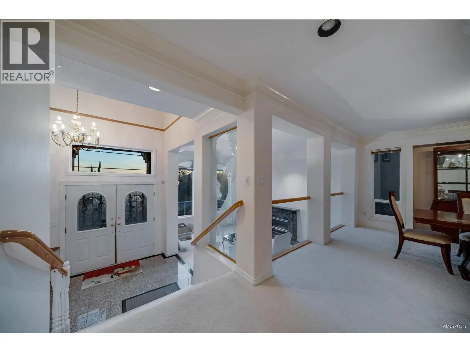2599 DIAMOND CRESCENT