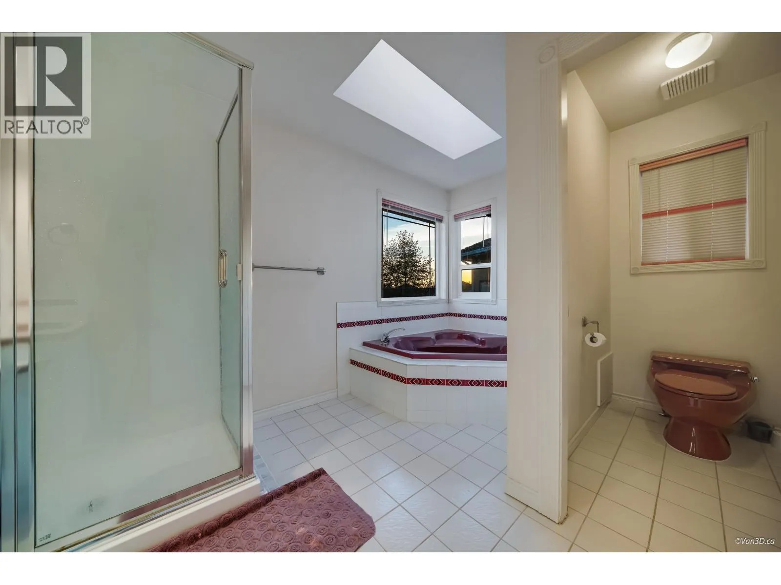 2599 DIAMOND CRESCENT