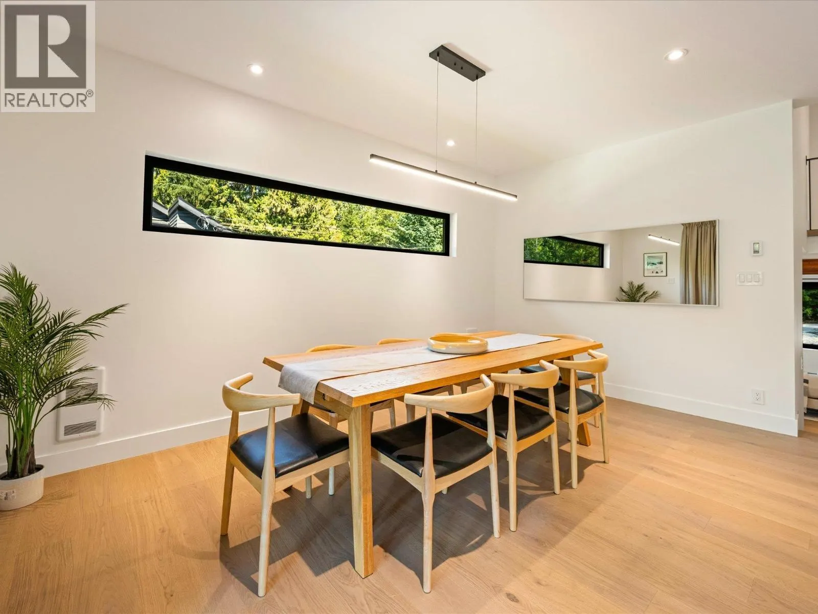 3005 BRIO ENTRANCE
