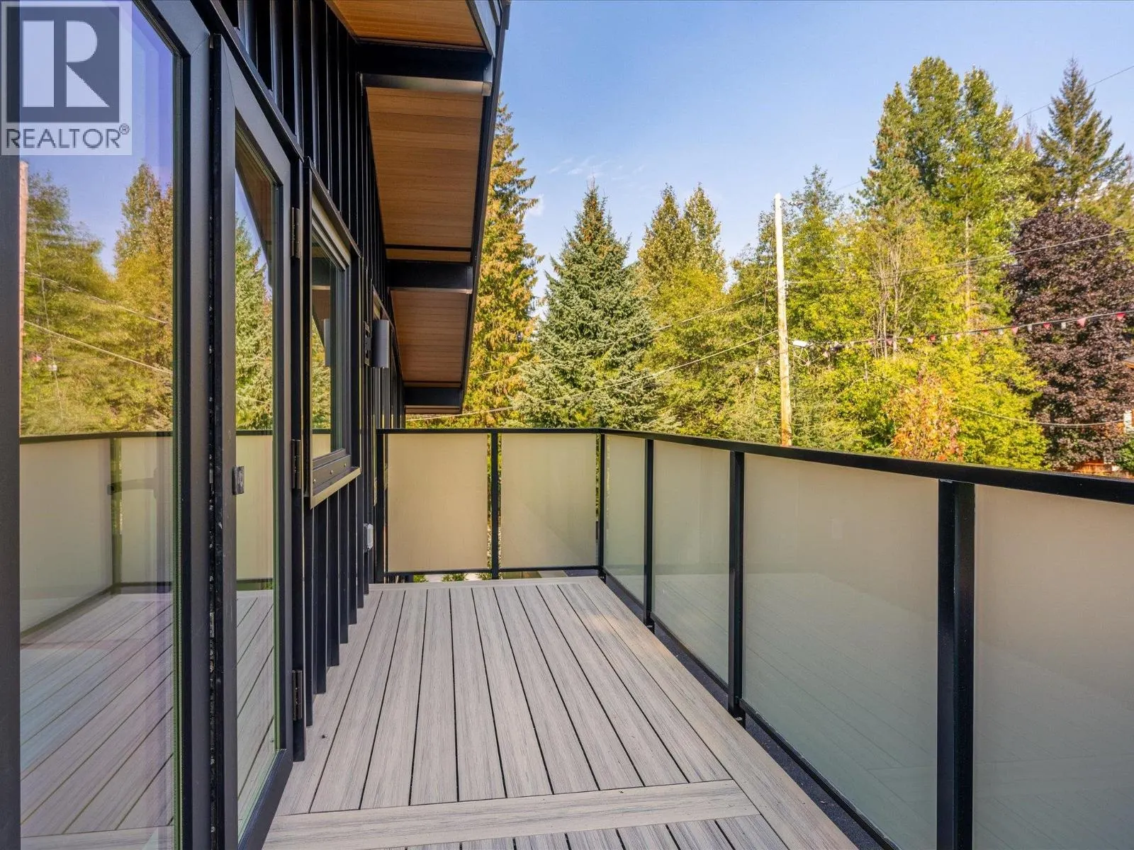 3005 BRIO ENTRANCE