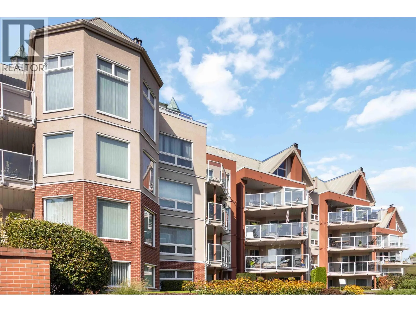 102 1230 QUAYSIDE DRIVE