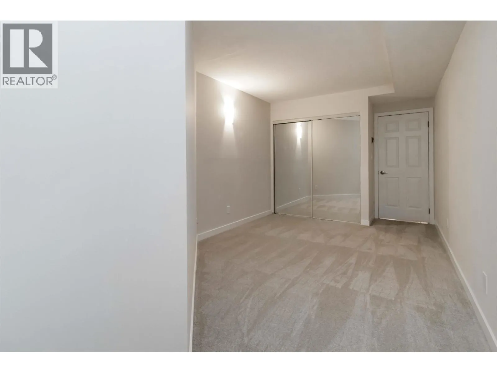 102 1230 QUAYSIDE DRIVE