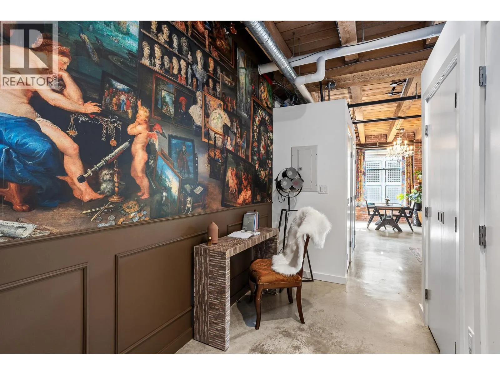 310 55 E CORDOVA STREET