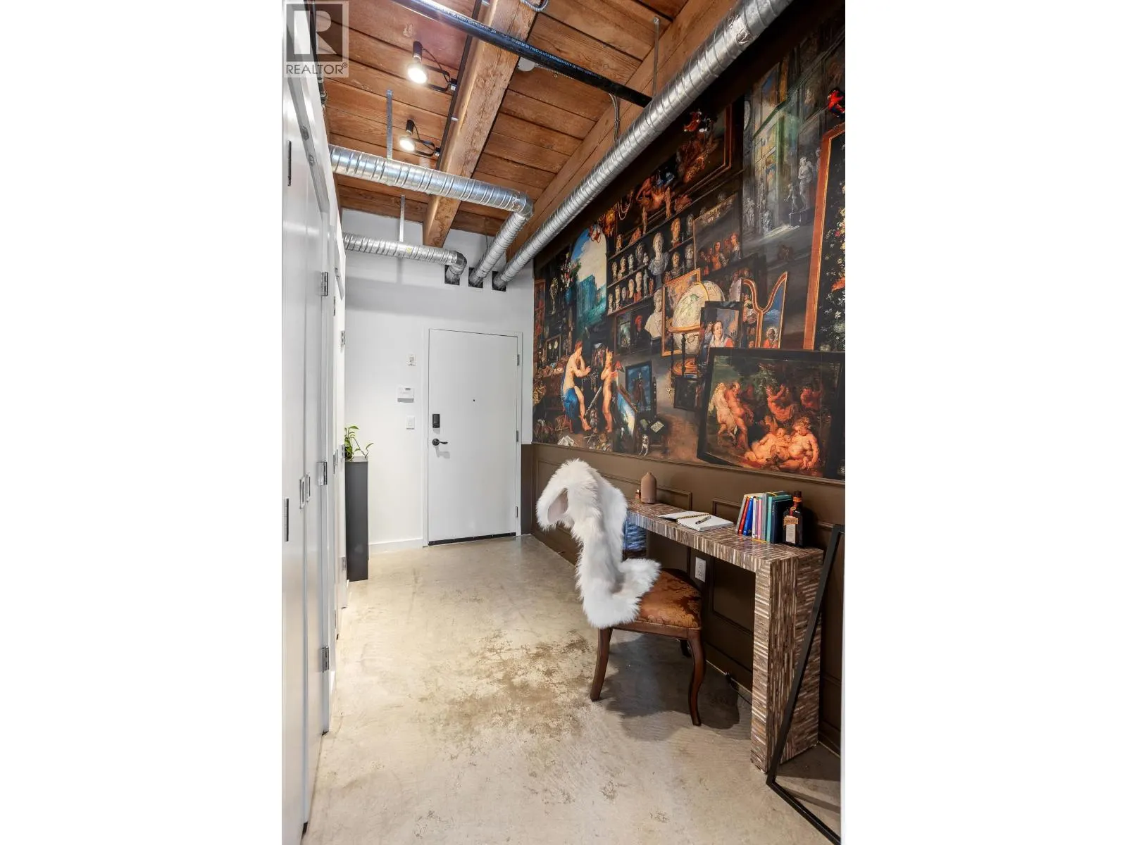 310 55 E CORDOVA STREET