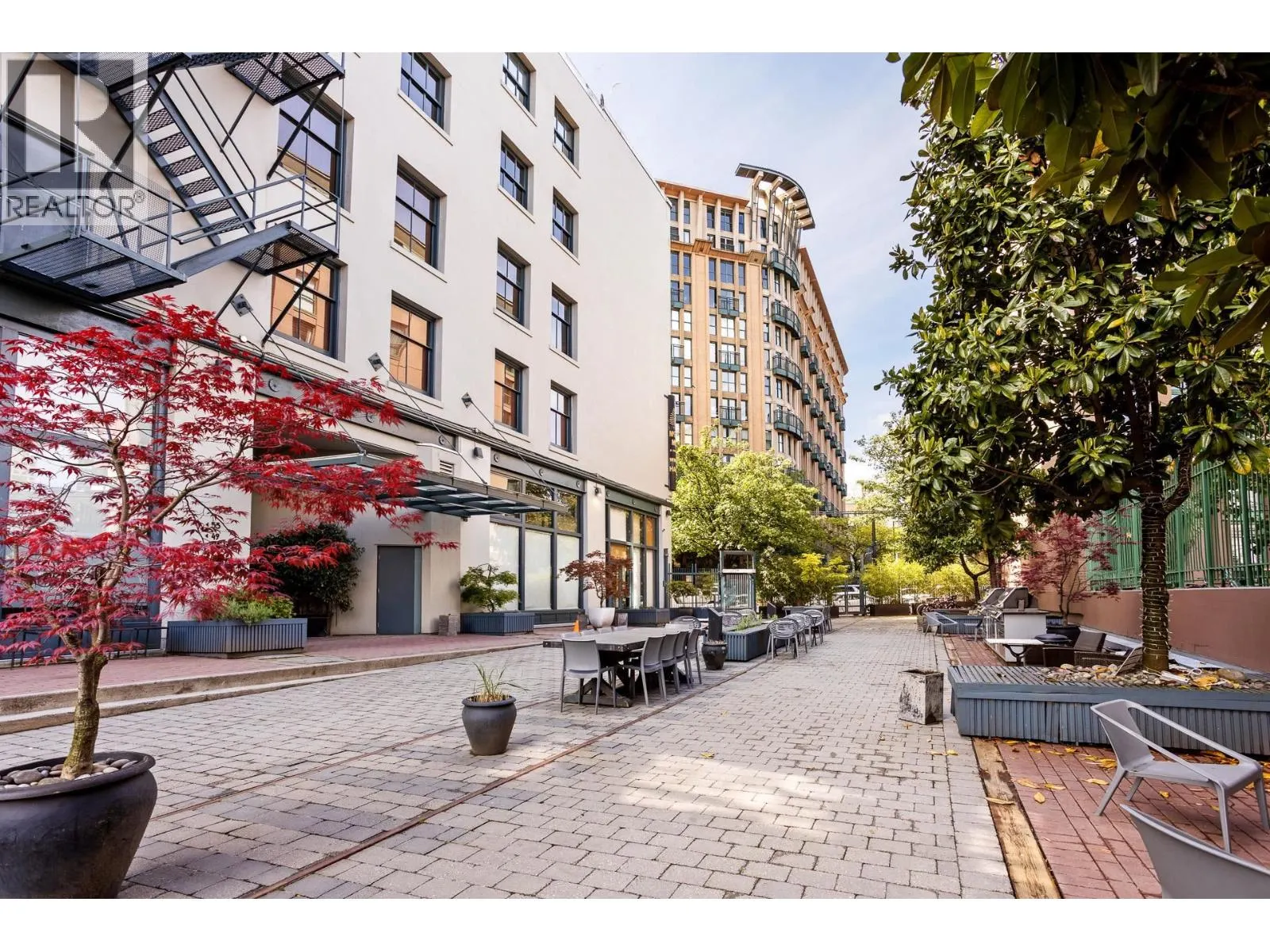 310 55 E CORDOVA STREET