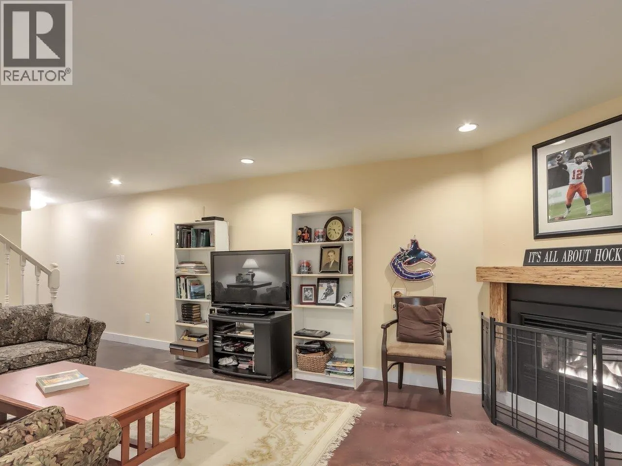 3238 W KING EDWARD AVENUE