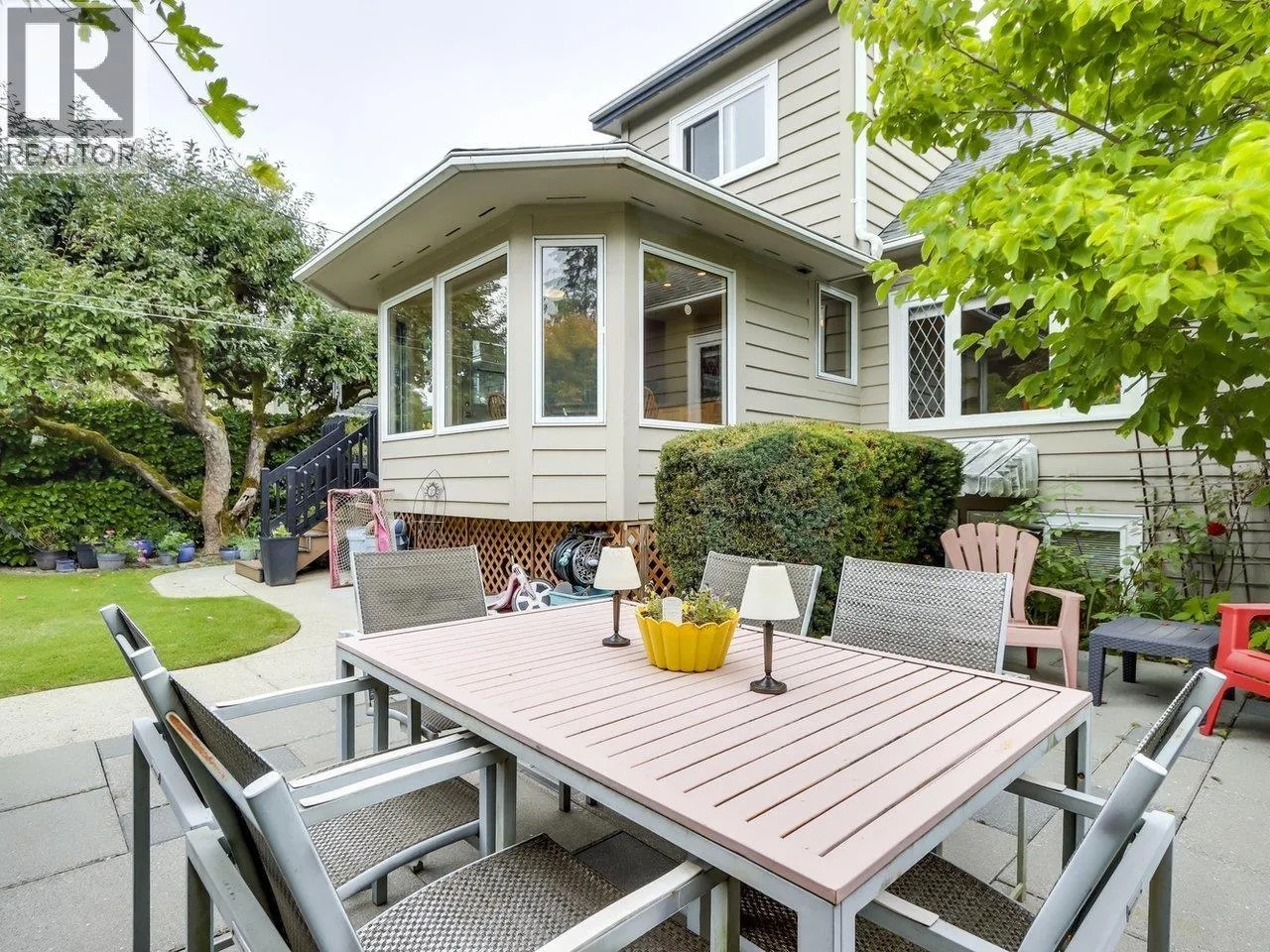 3238 W KING EDWARD AVENUE