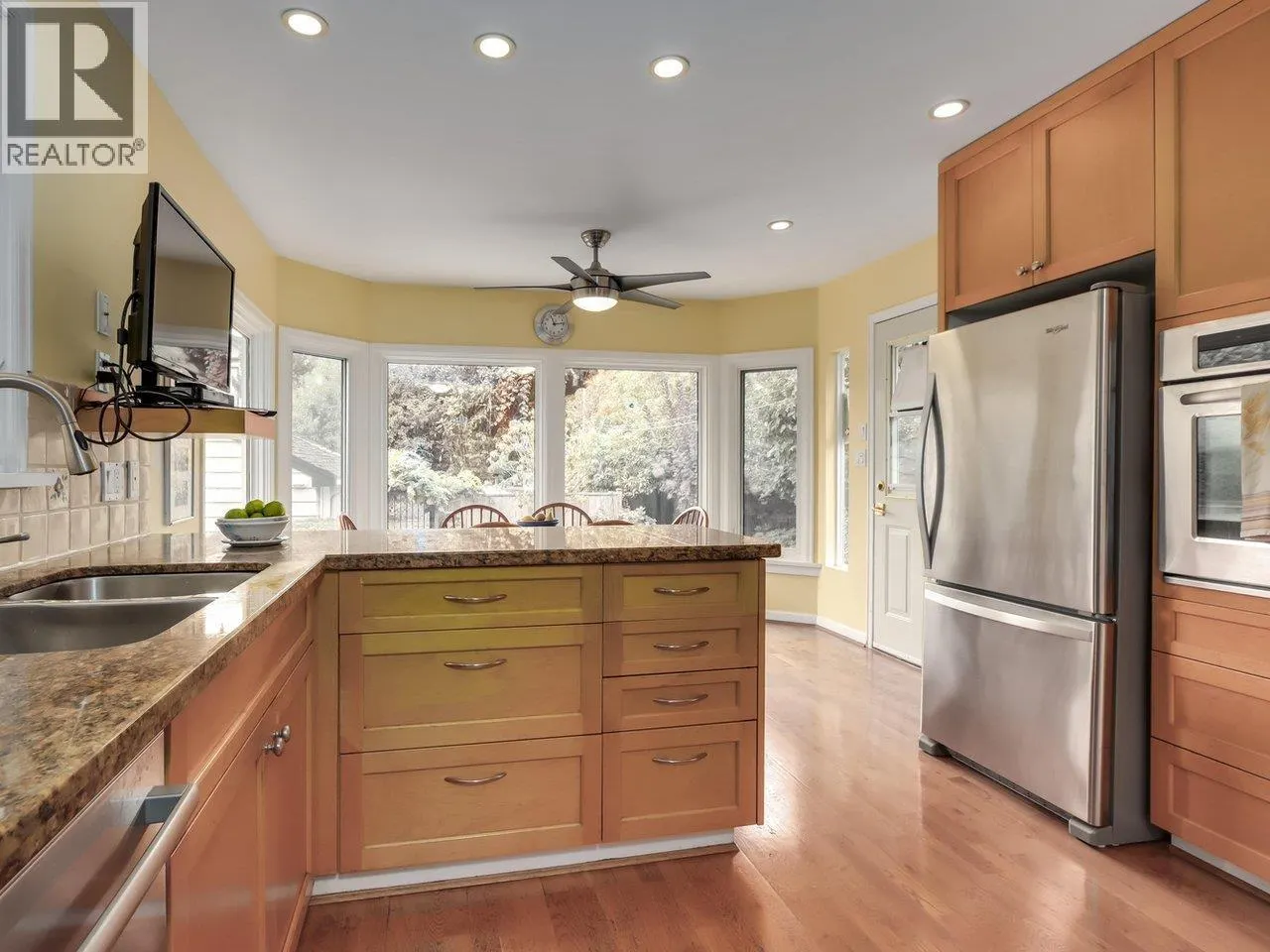 3238 W KING EDWARD AVENUE