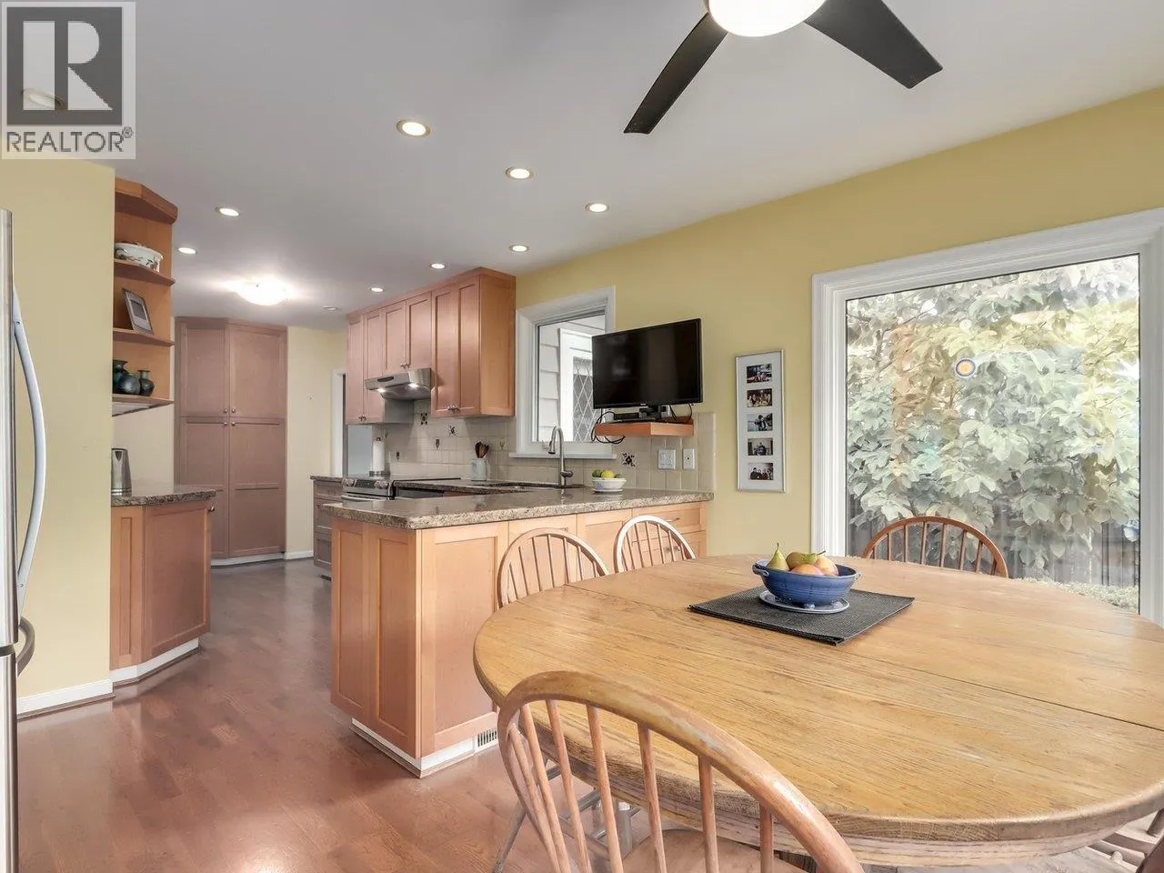 3238 W KING EDWARD AVENUE