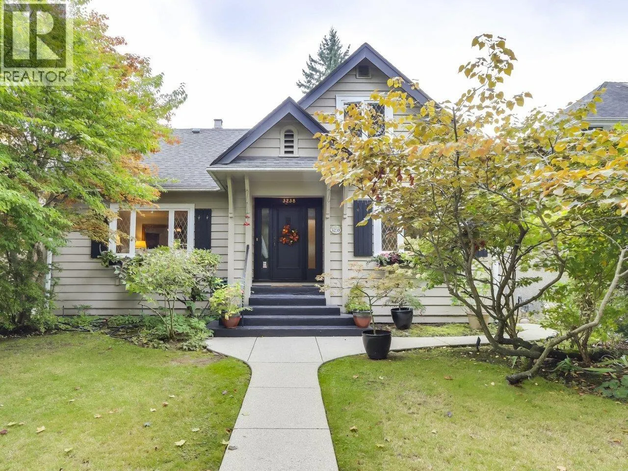 3238 W KING EDWARD AVENUE