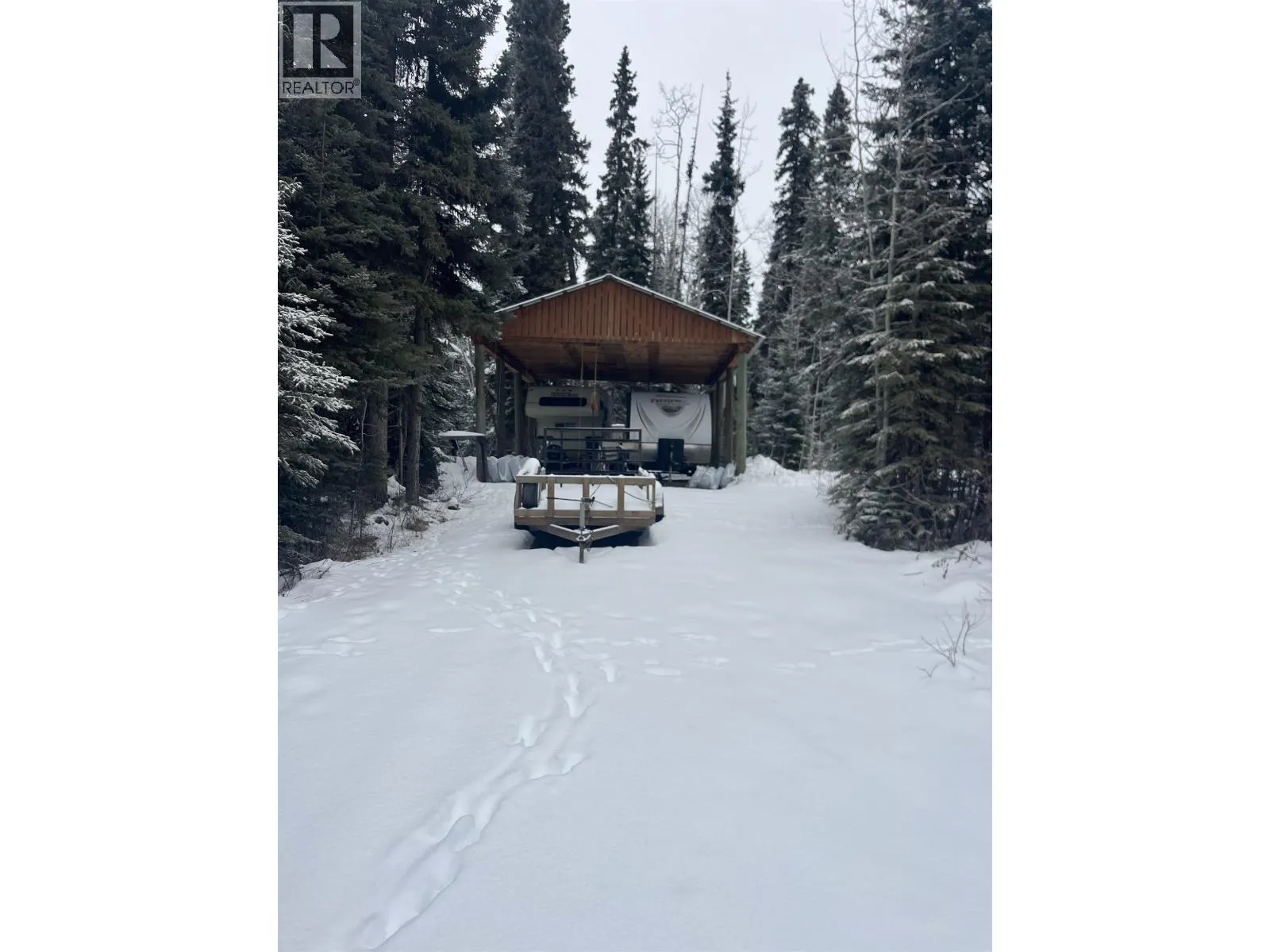 3705 E TCHESINKUT LAKE ROAD