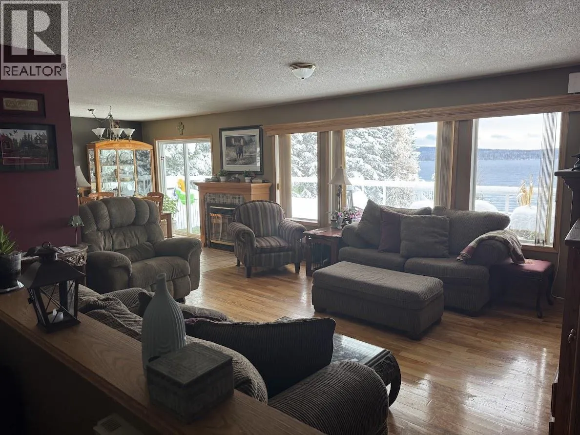 3705 E TCHESINKUT LAKE ROAD