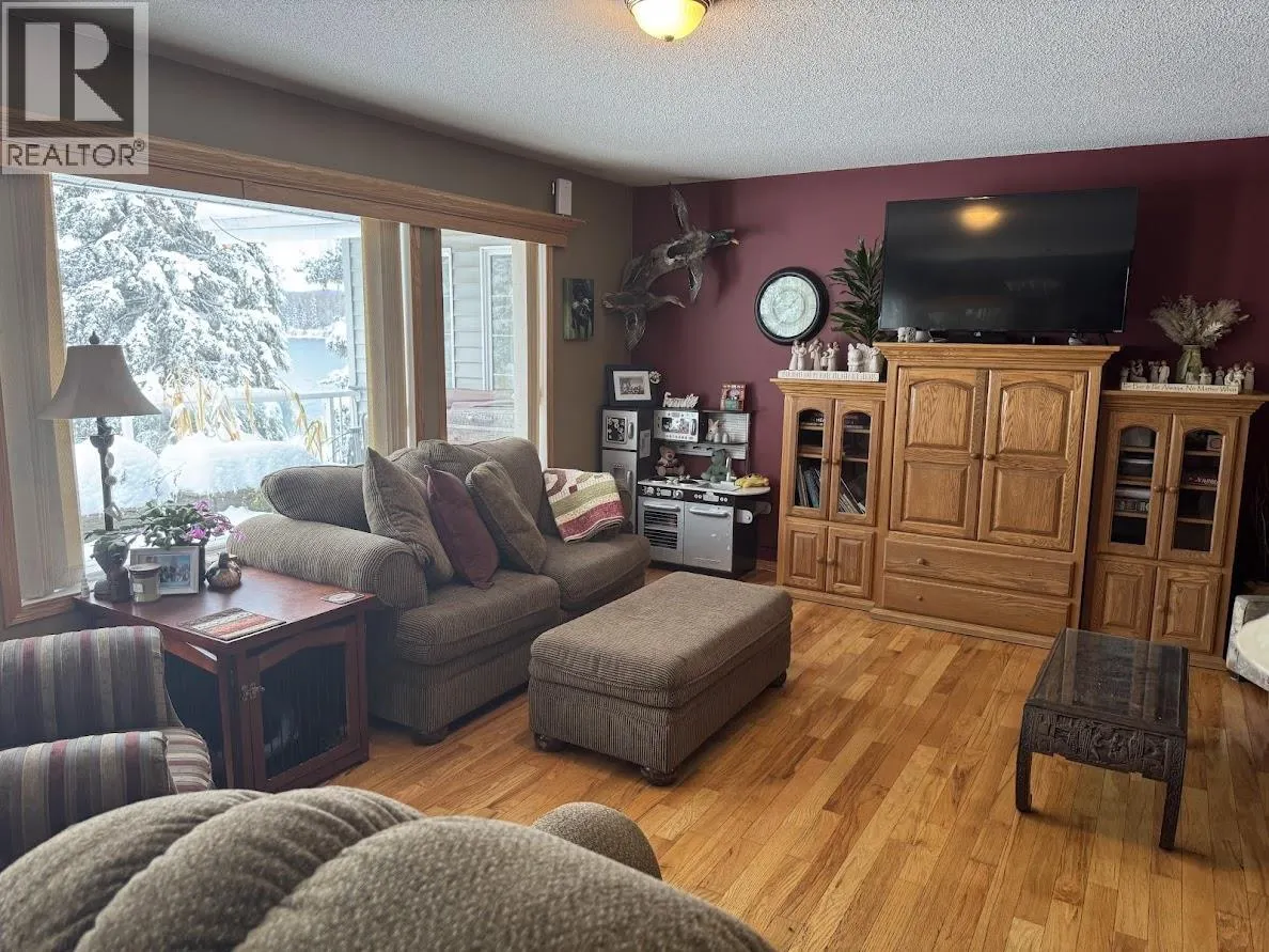 3705 E TCHESINKUT LAKE ROAD
