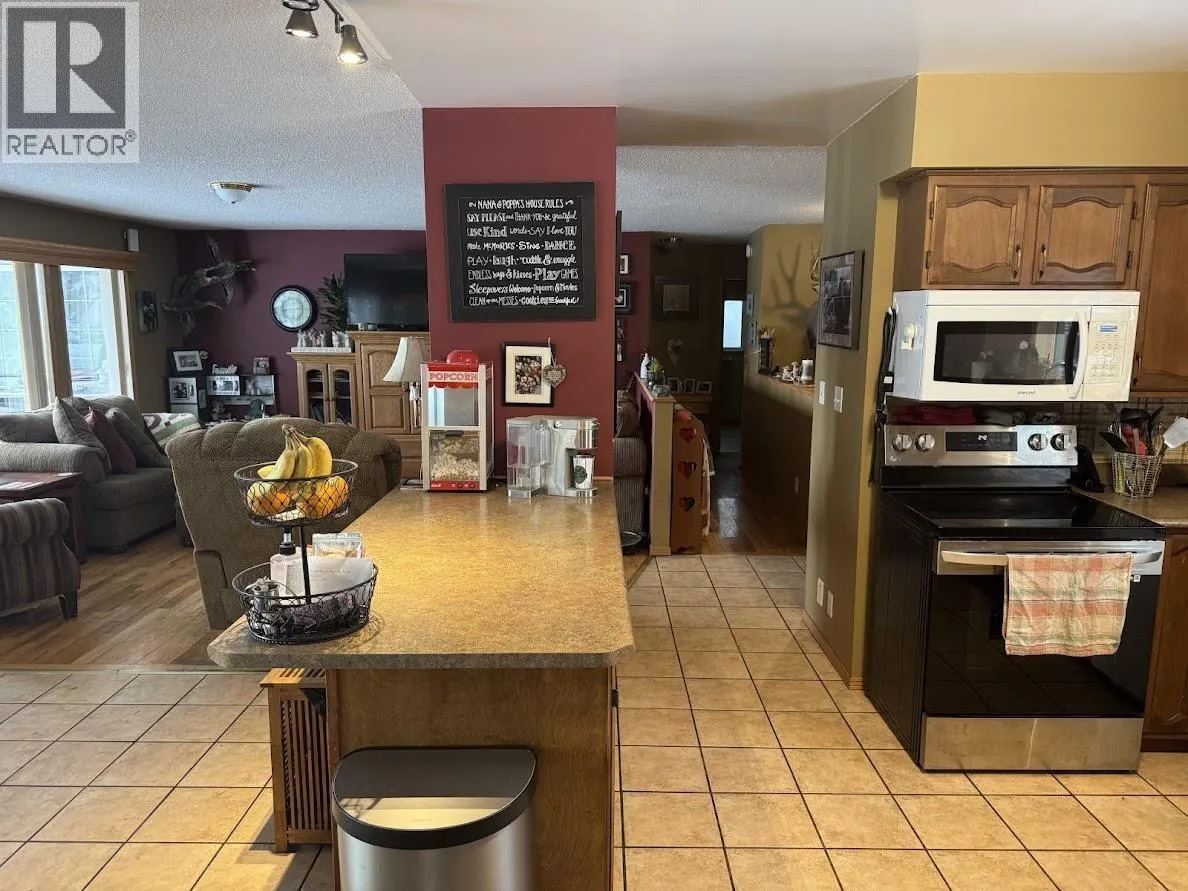 3705 E TCHESINKUT LAKE ROAD