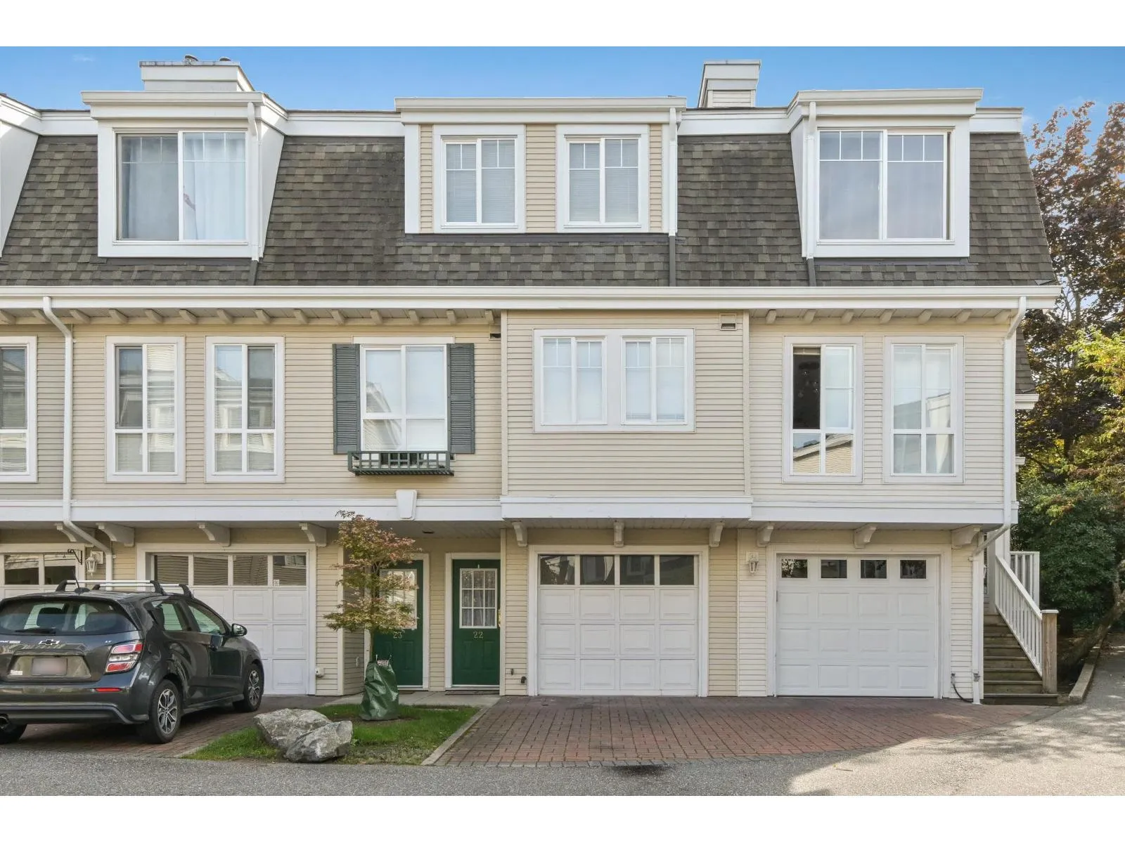 22 8890 WALNUT GROVE DRIVE
