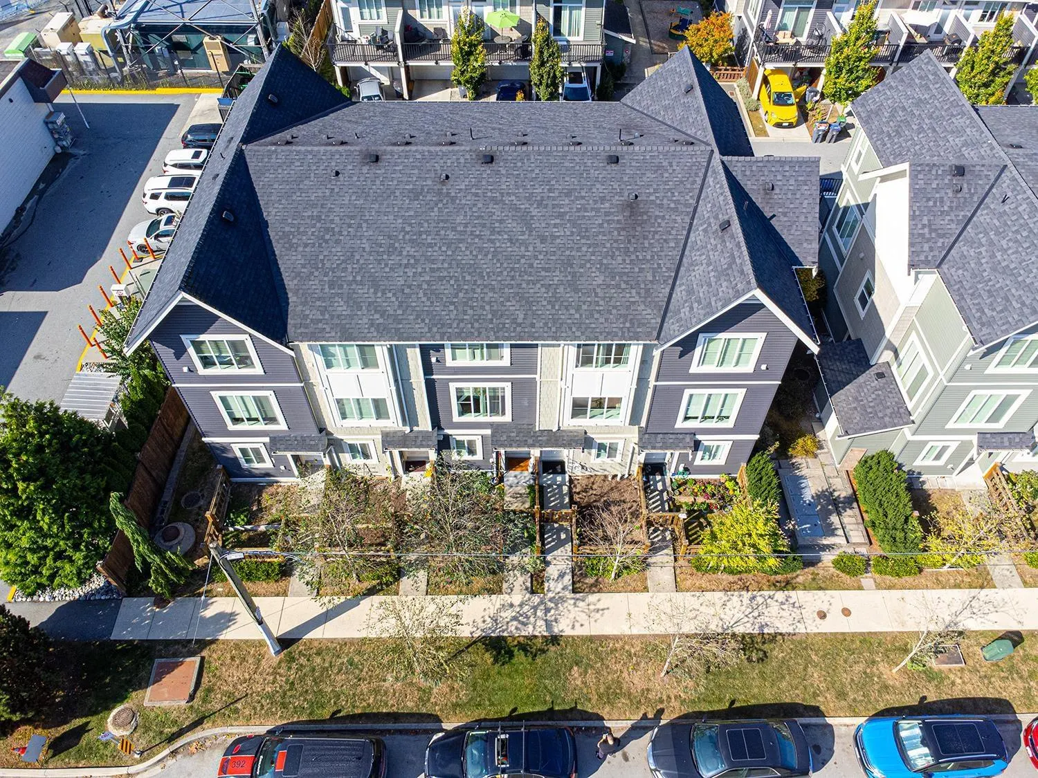 7 8699 158 STREET