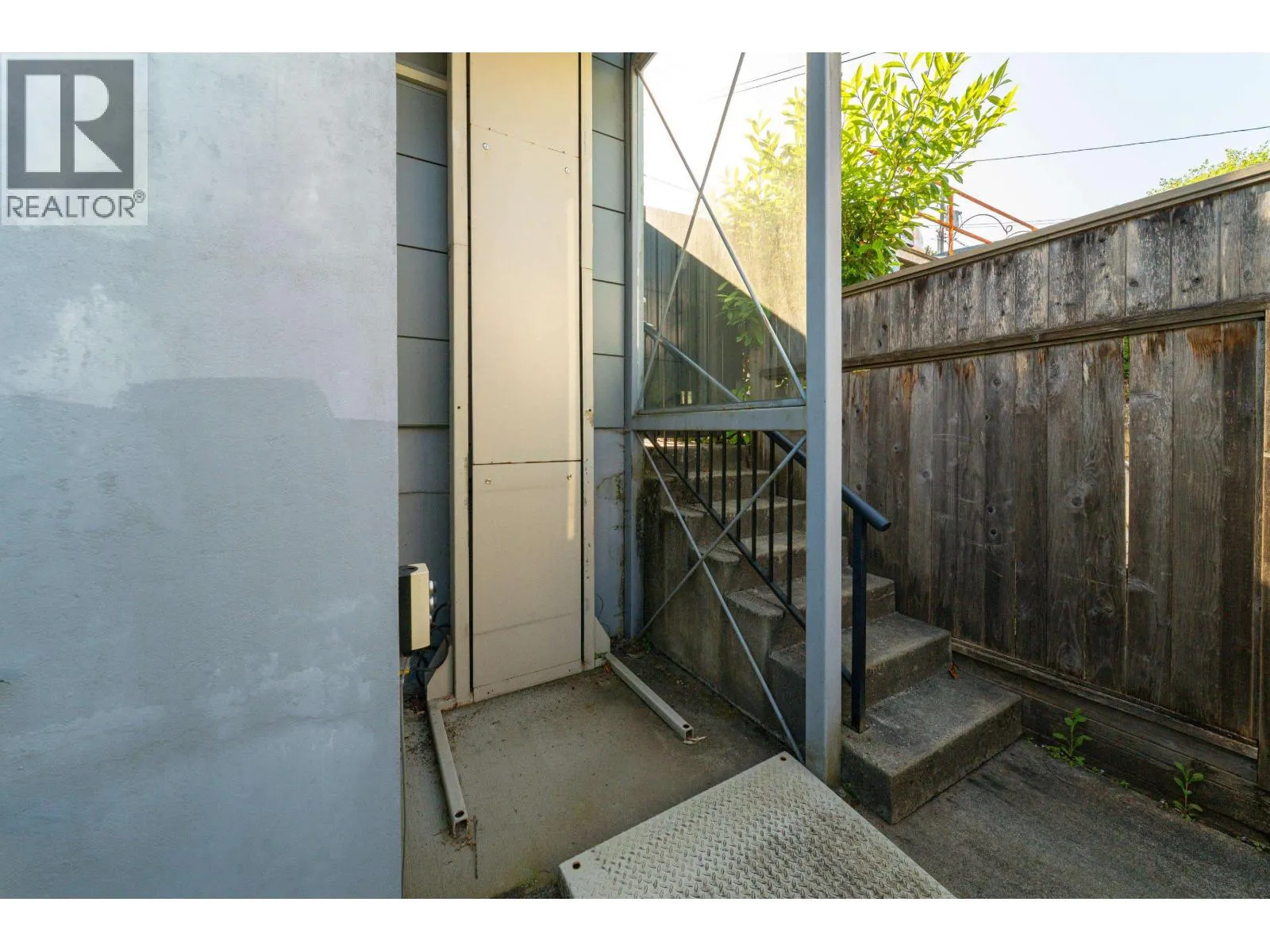 4371 PUGET DRIVE