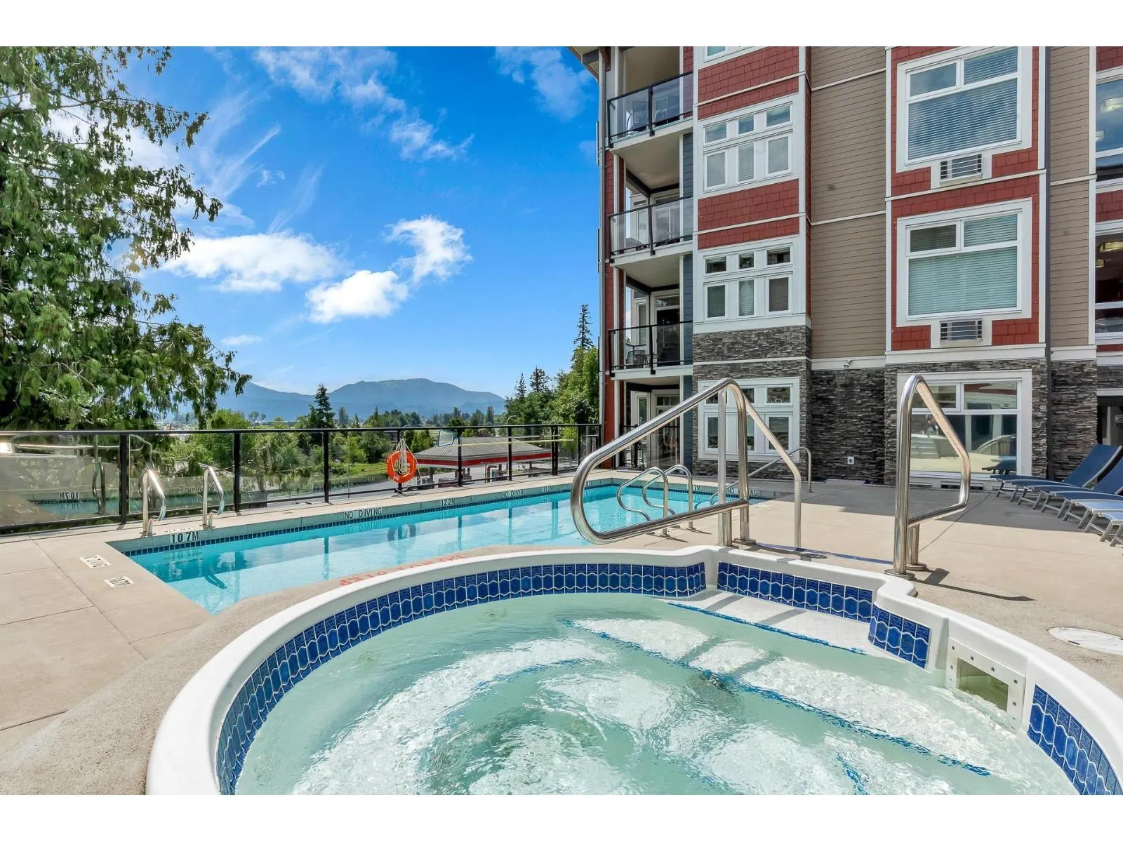 406 2242 WHATCOM ROAD