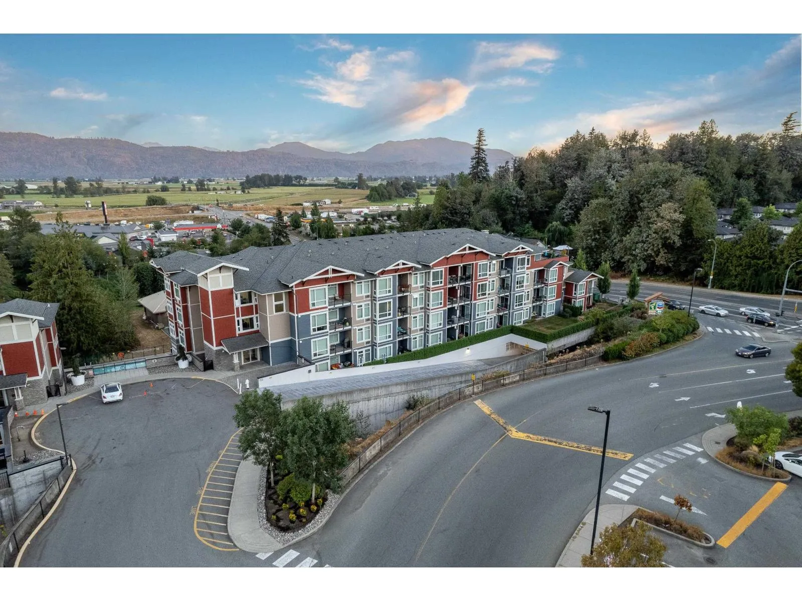 406 2242 WHATCOM ROAD